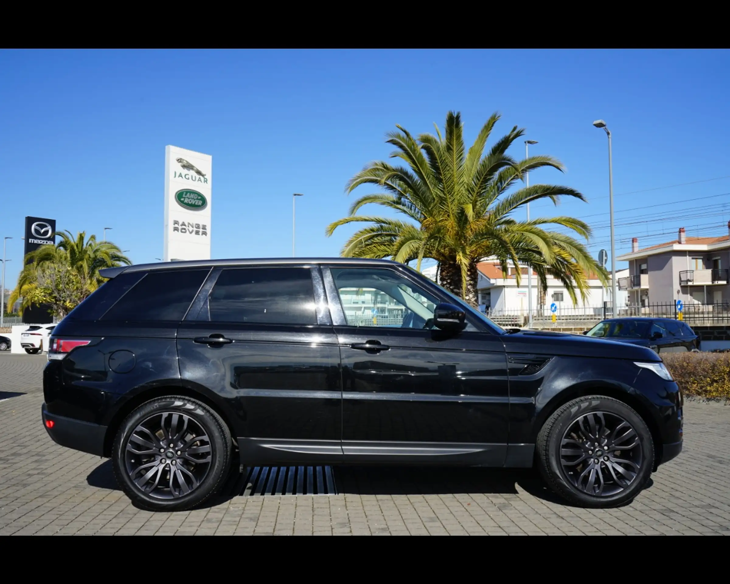 Land Rover - Range Rover Sport