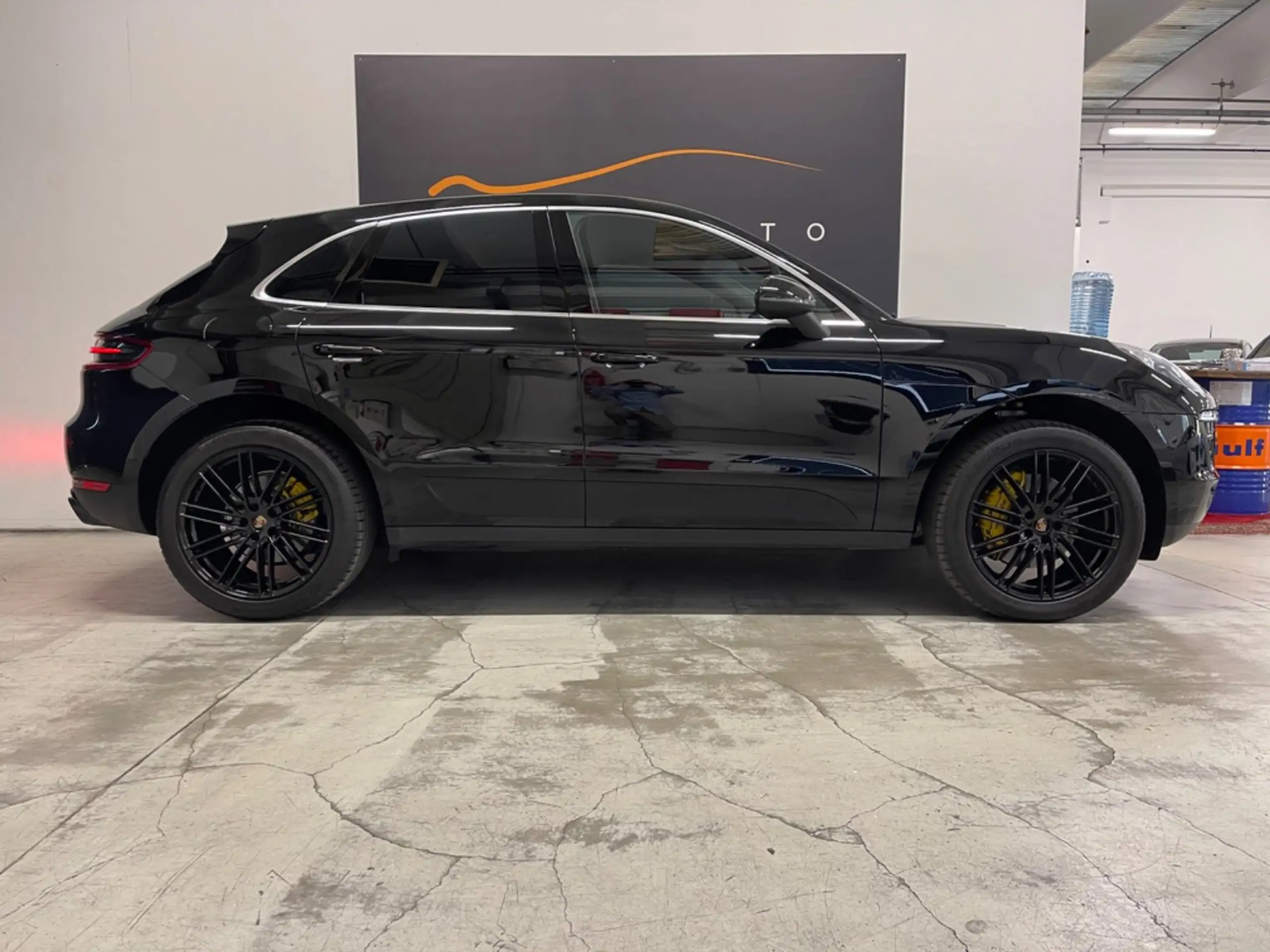 Porsche - Macan