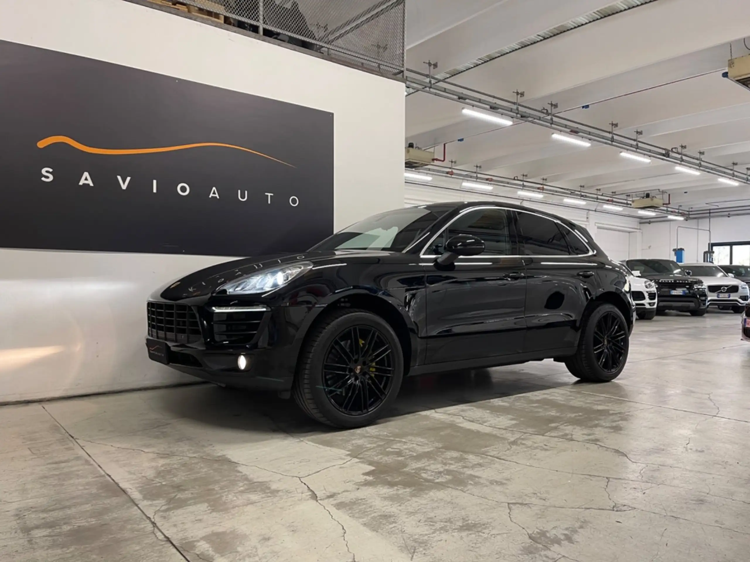 Porsche - Macan