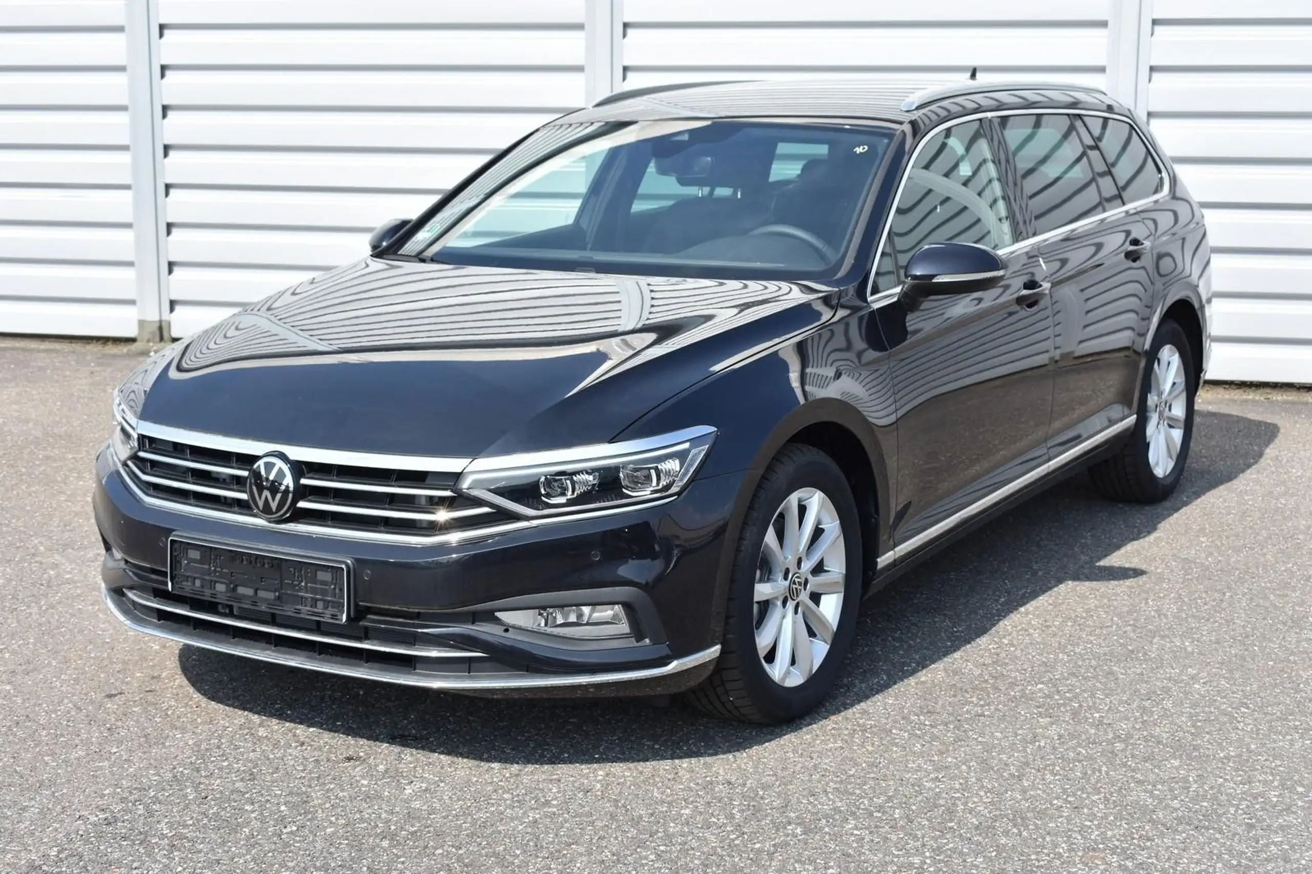 Volkswagen - Passat