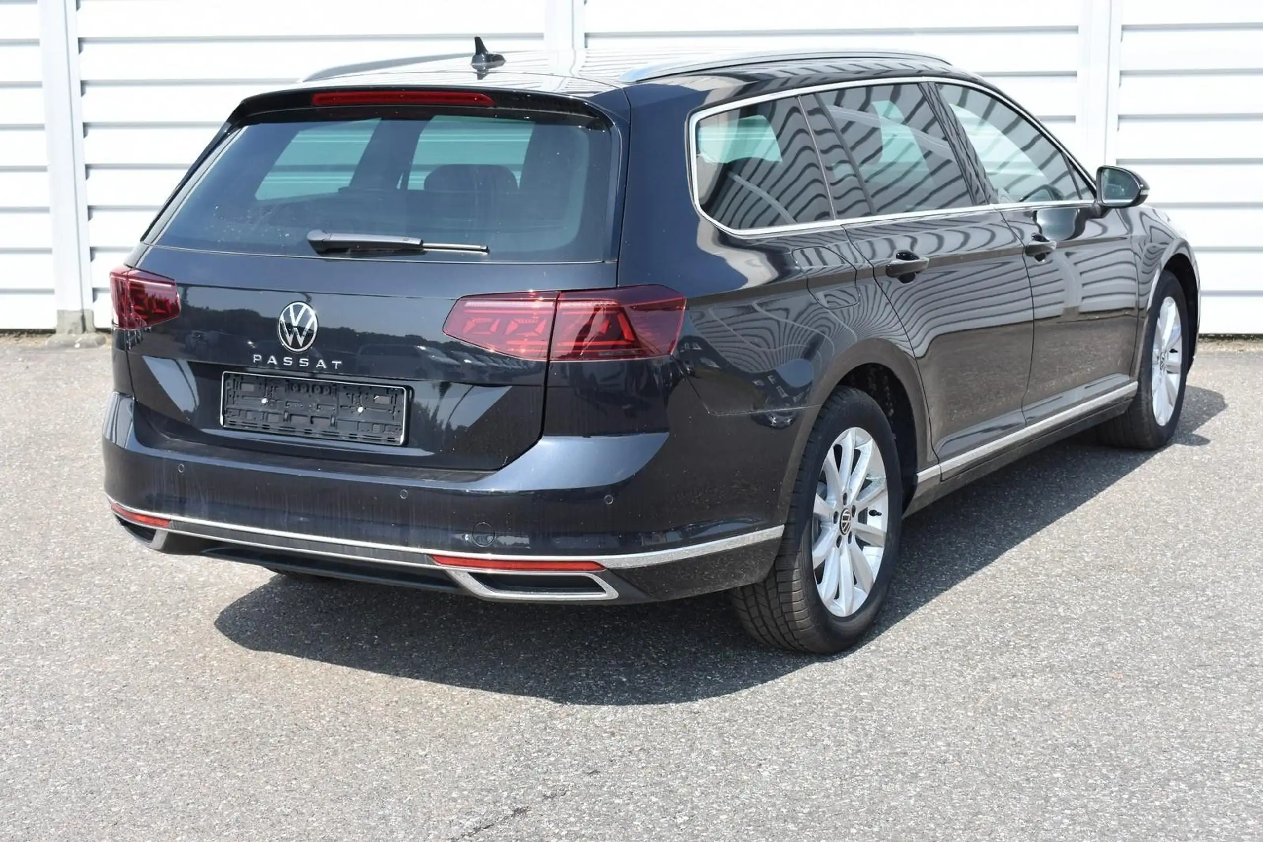 Volkswagen - Passat