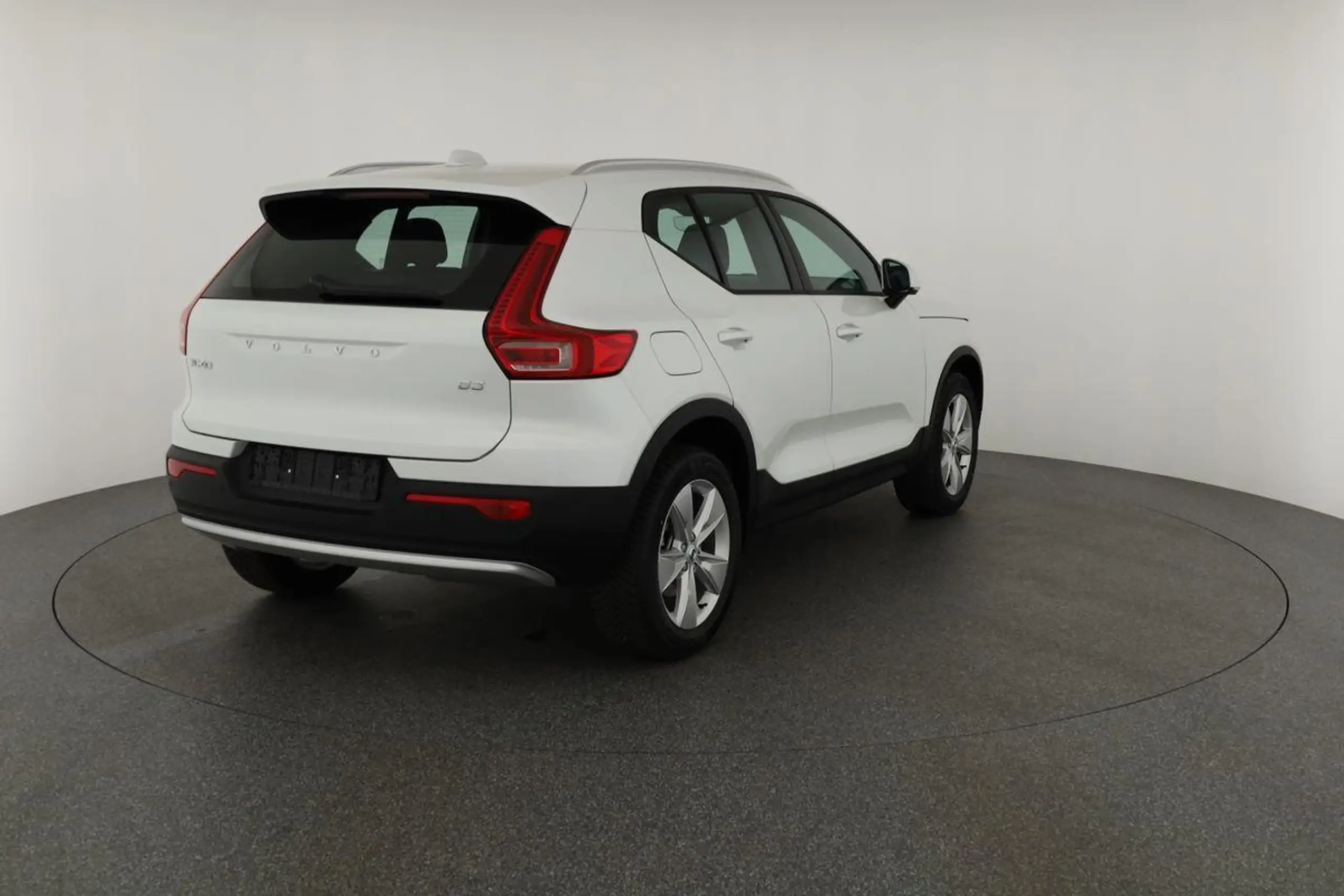 Volvo - XC40