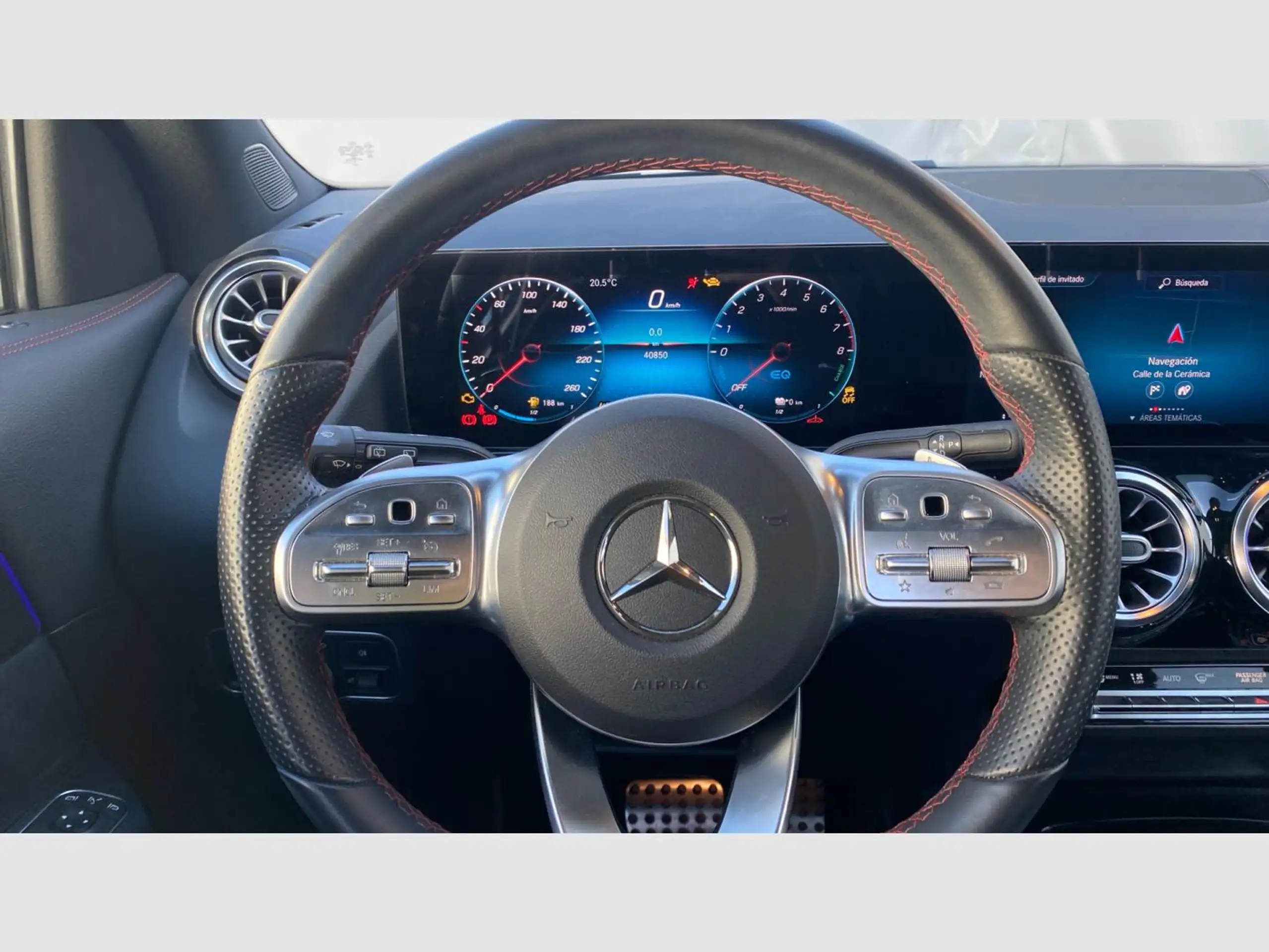 Mercedes-Benz - GLA 250