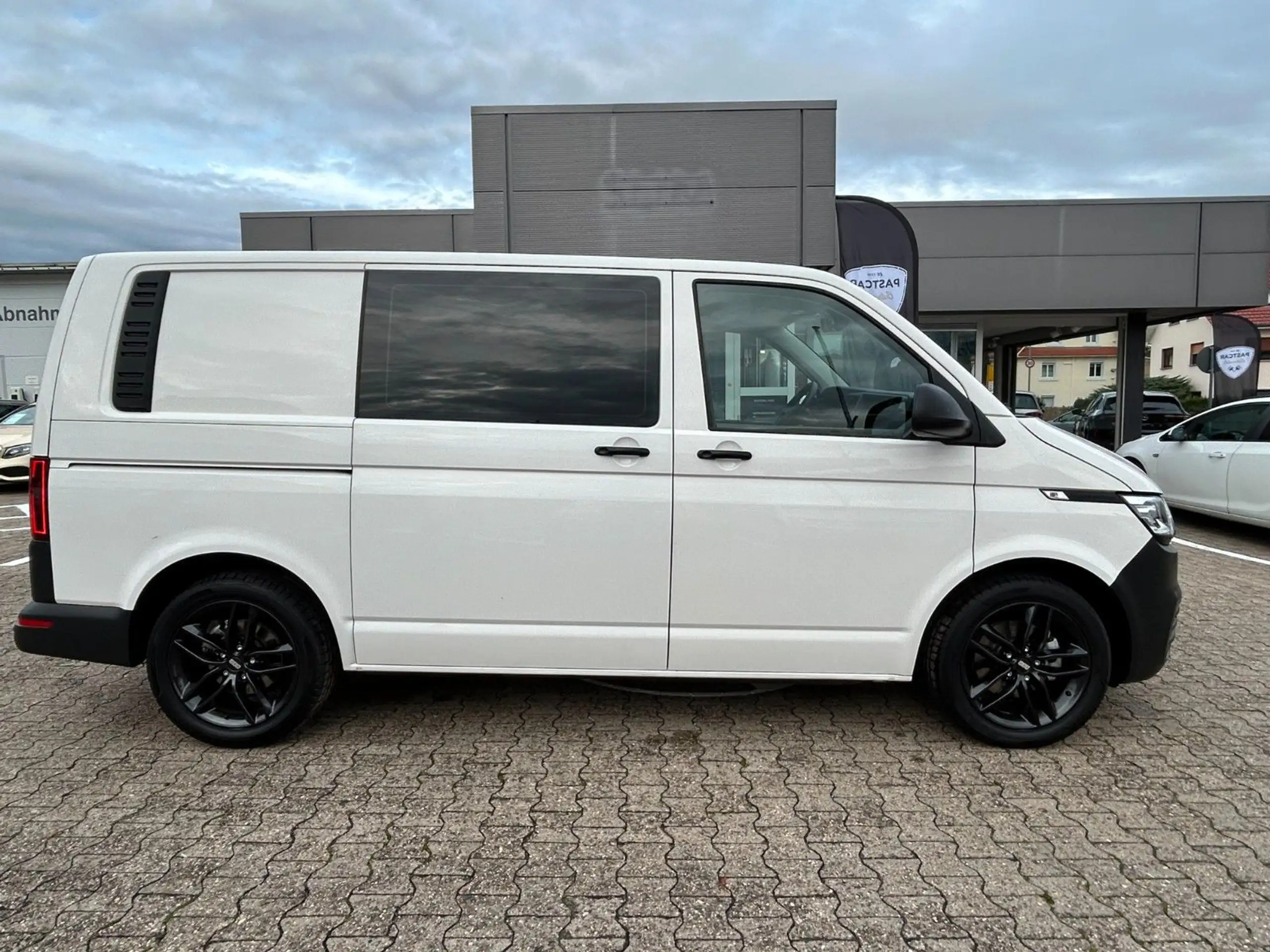 Volkswagen - T6 Transporter