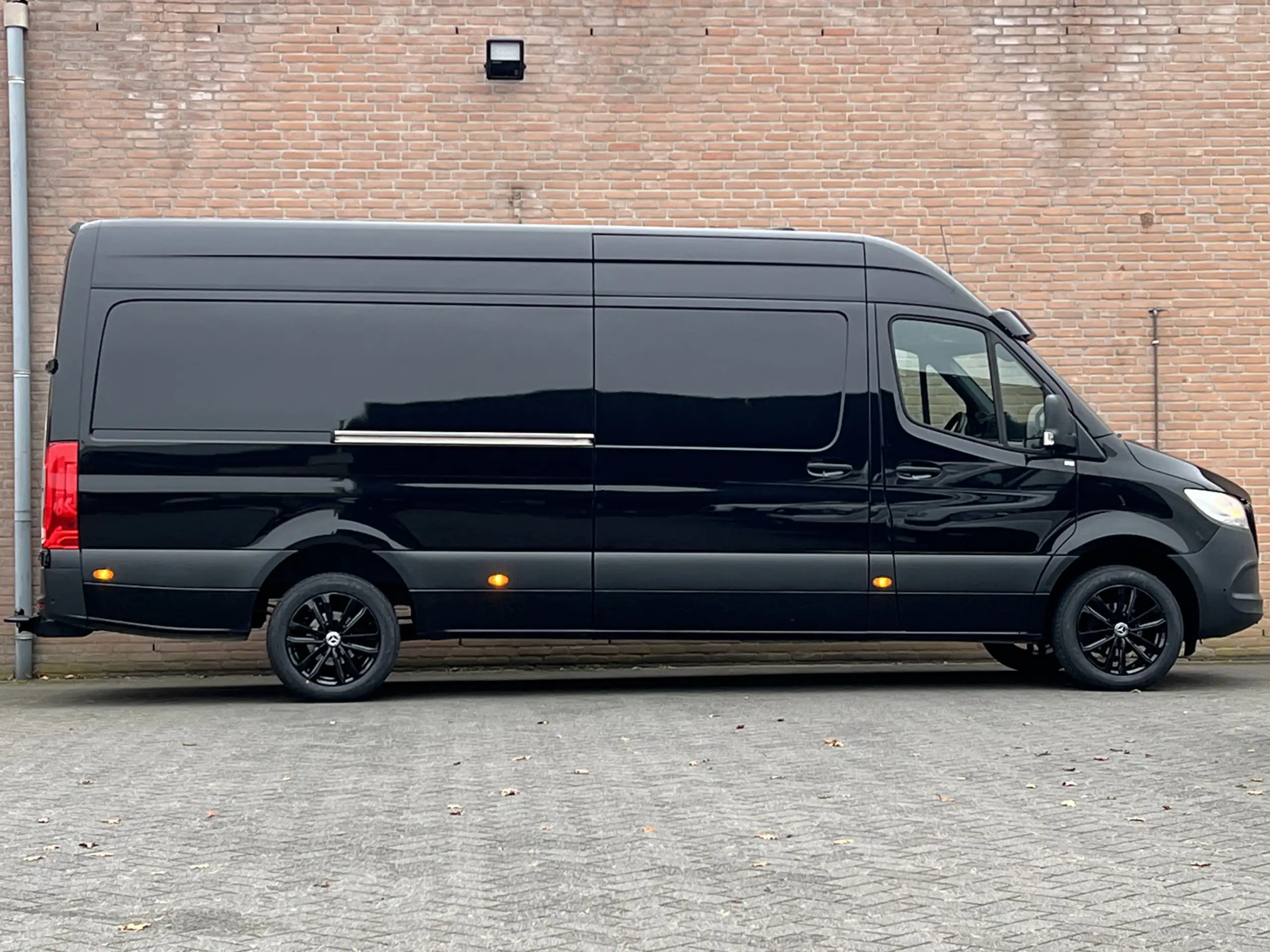 Mercedes-Benz - Sprinter