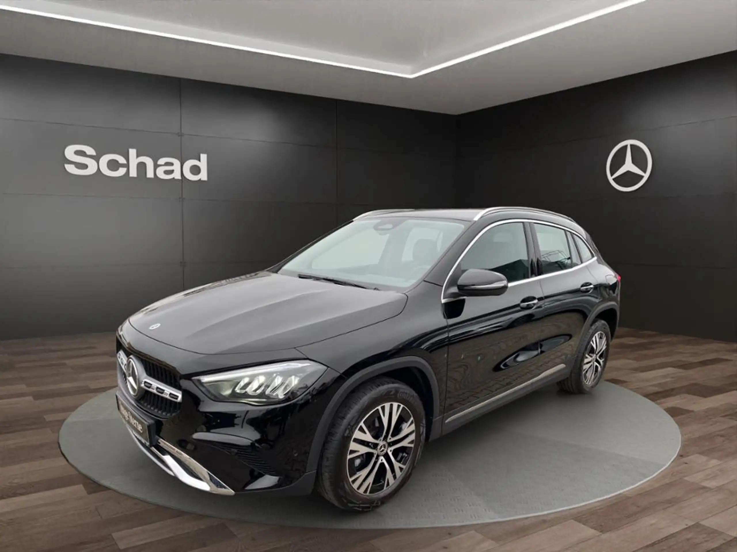 Mercedes-Benz GLA 180 2023