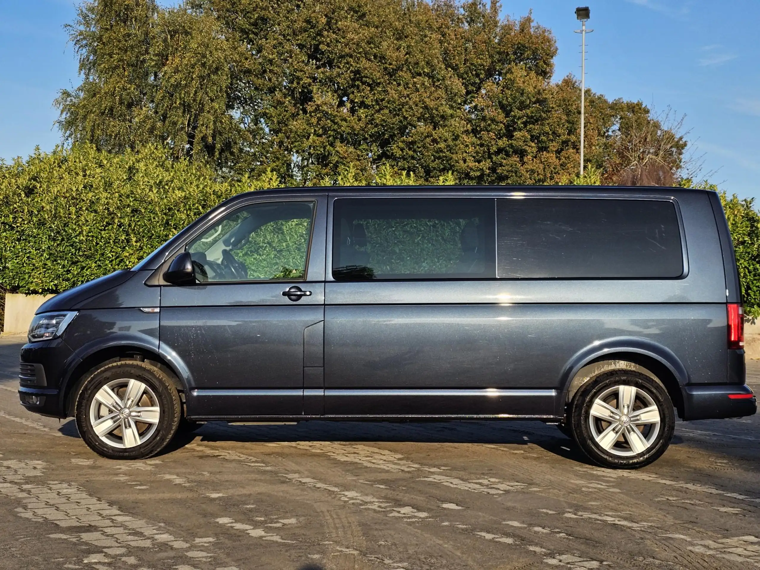 Volkswagen - T6 Transporter