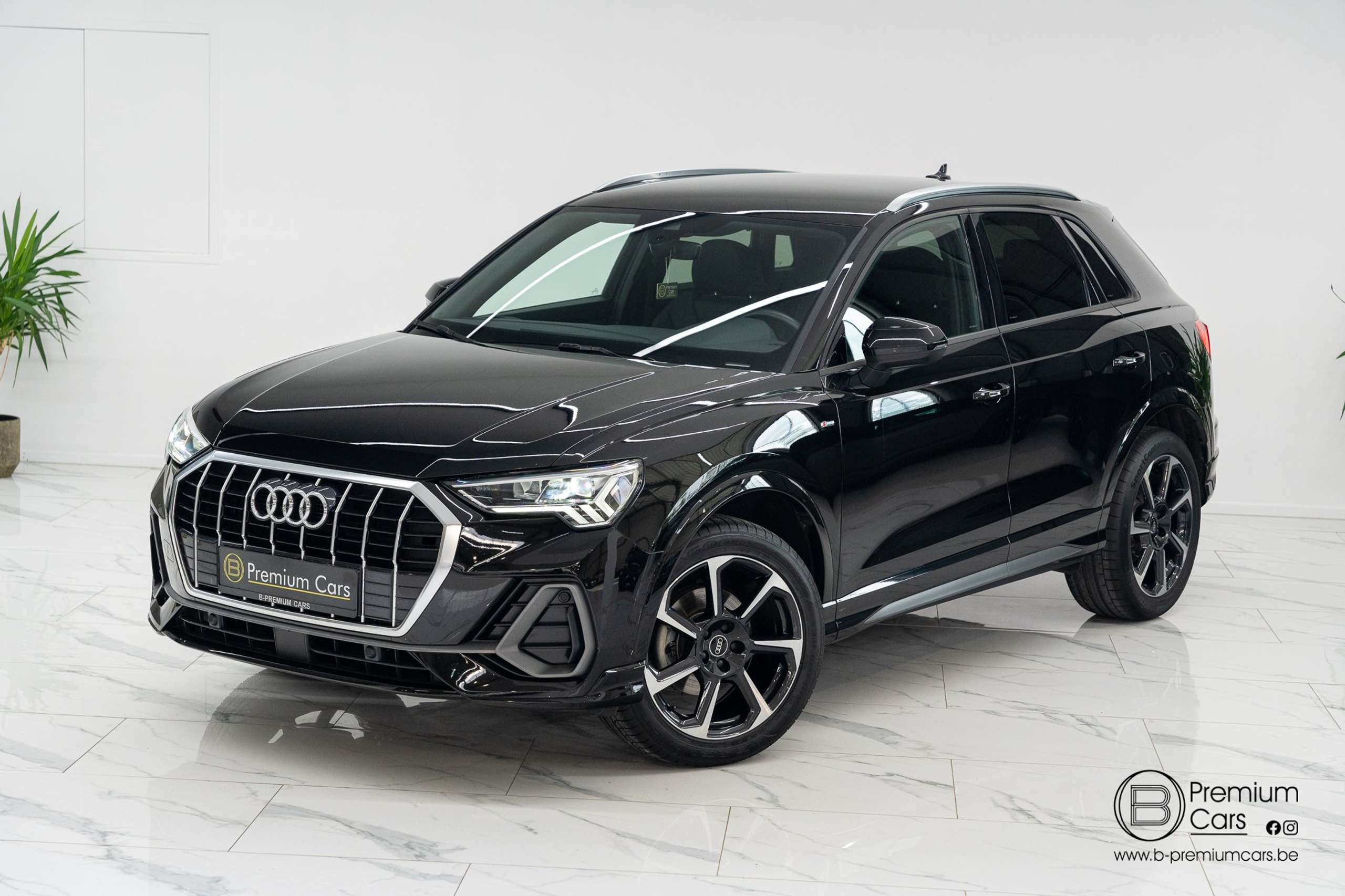 Audi - Q3