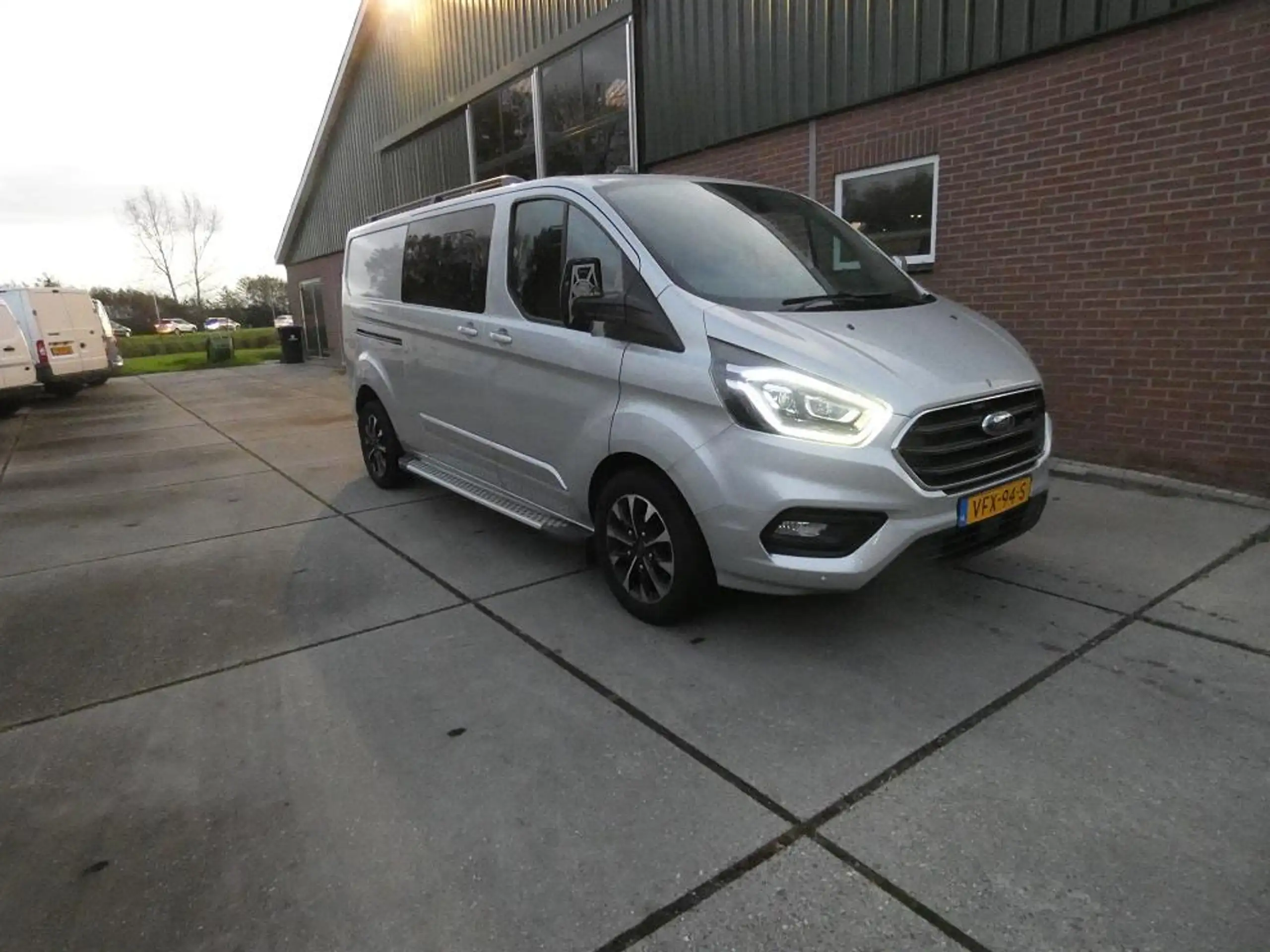 Ford - Transit Custom