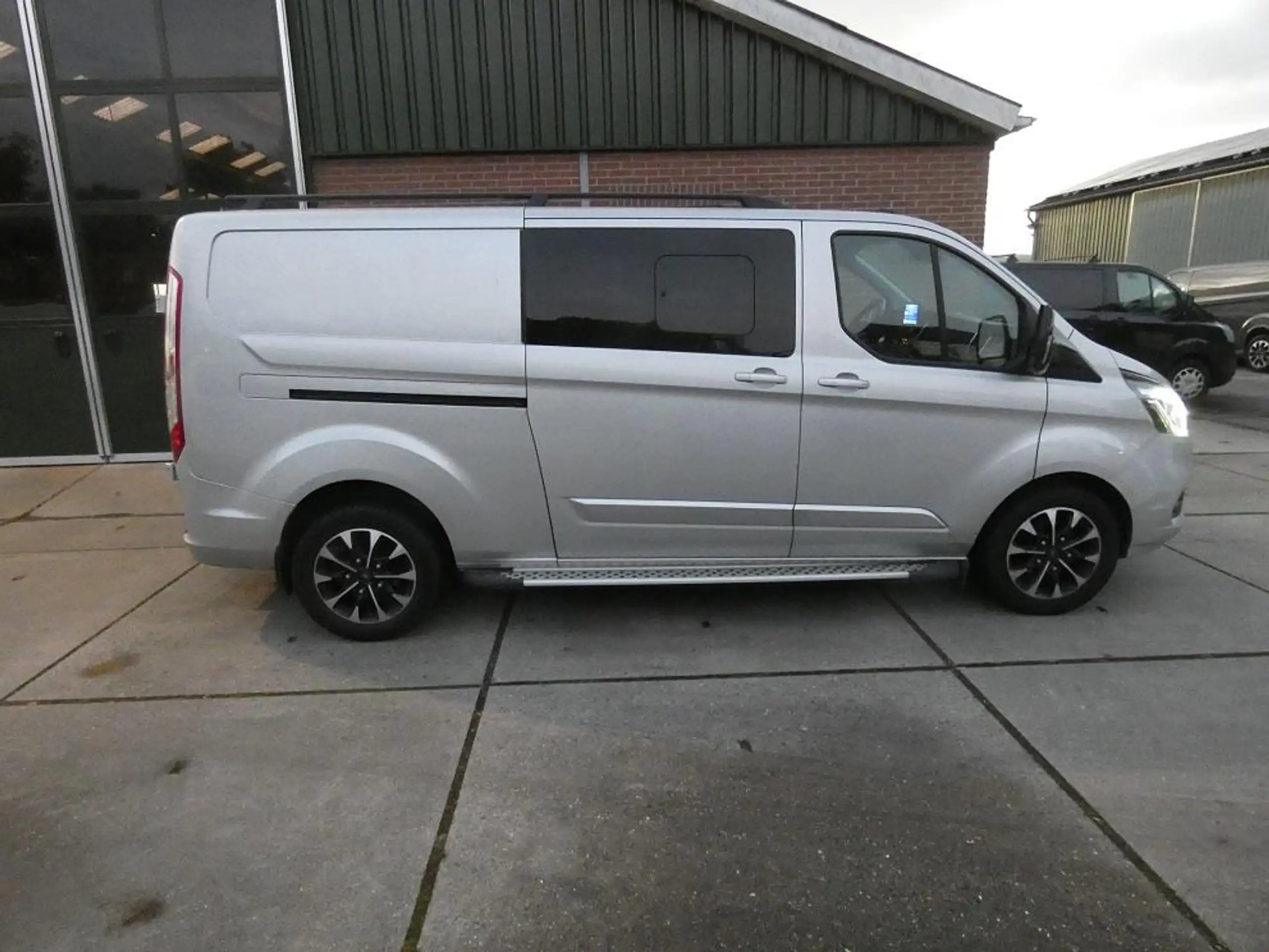 Ford - Transit Custom