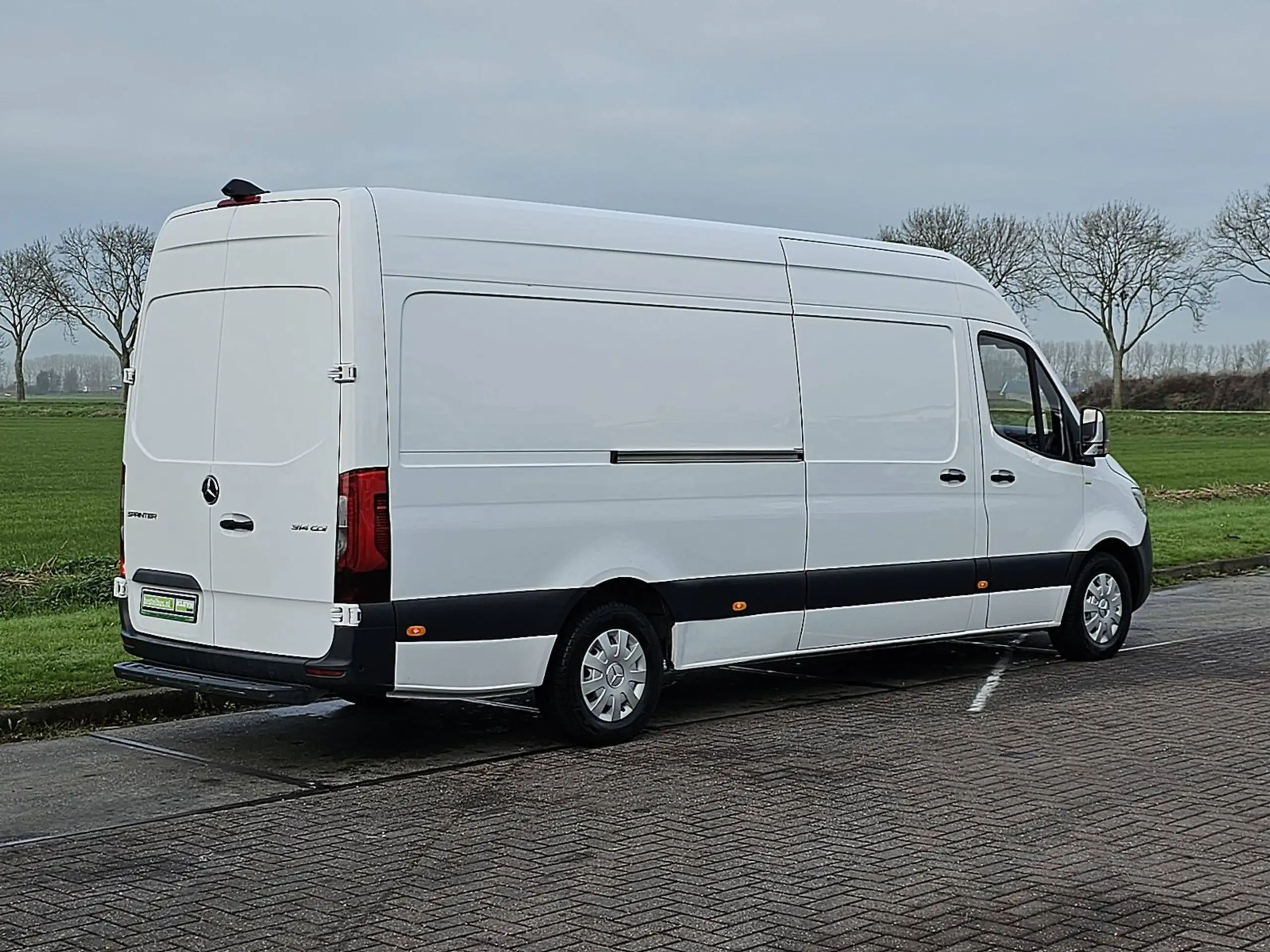 Mercedes-Benz - Sprinter