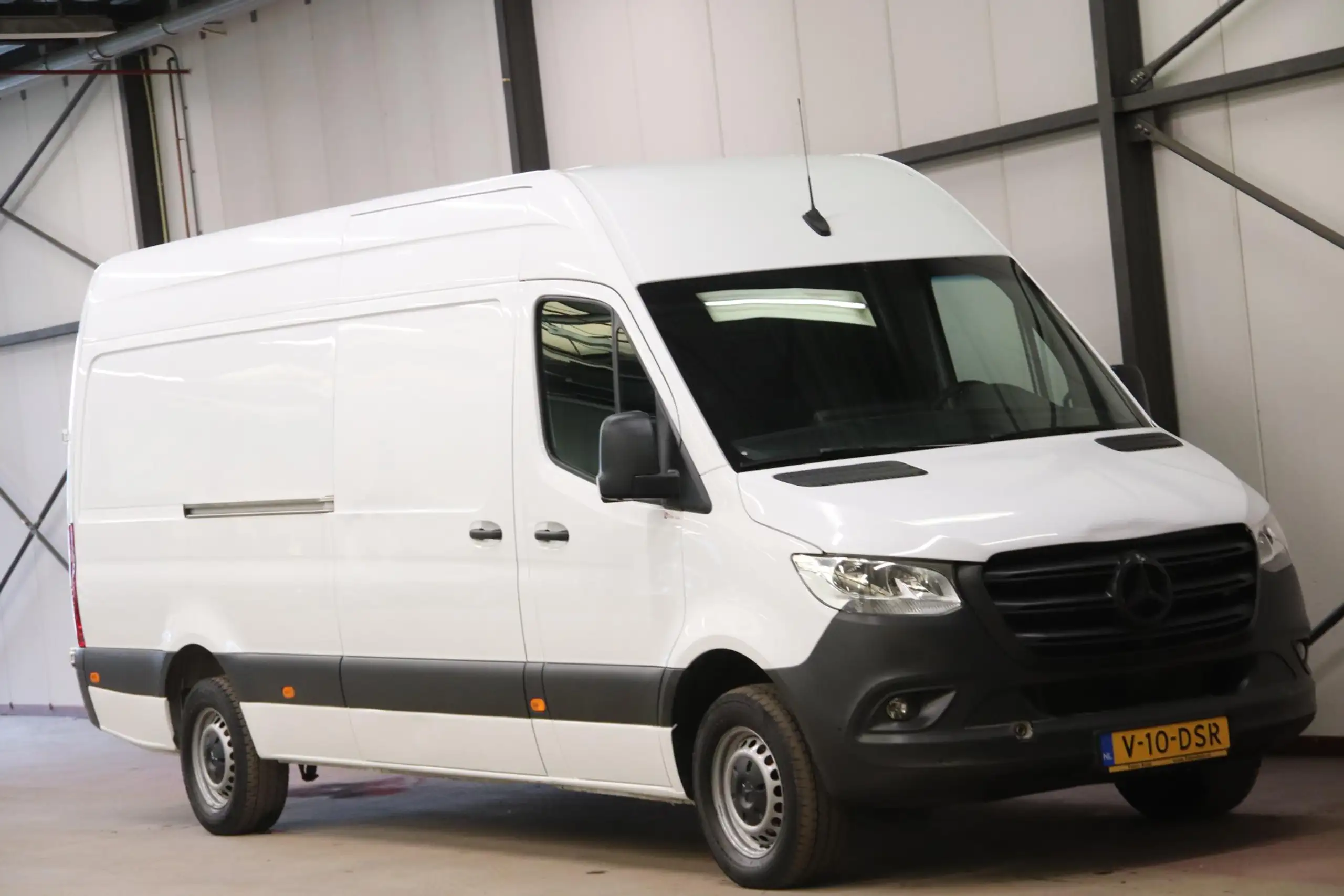 Mercedes-Benz - Sprinter