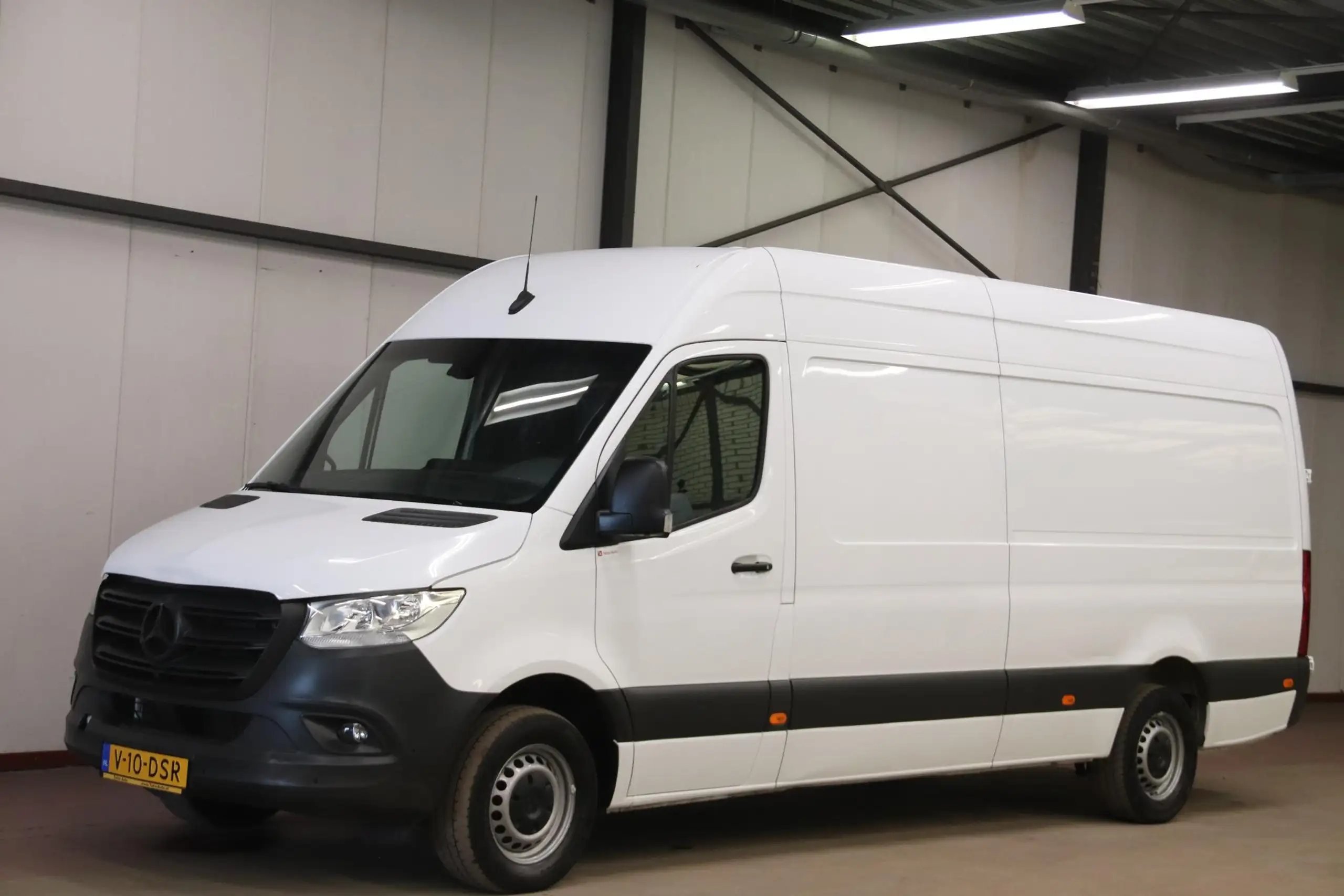 Mercedes-Benz - Sprinter