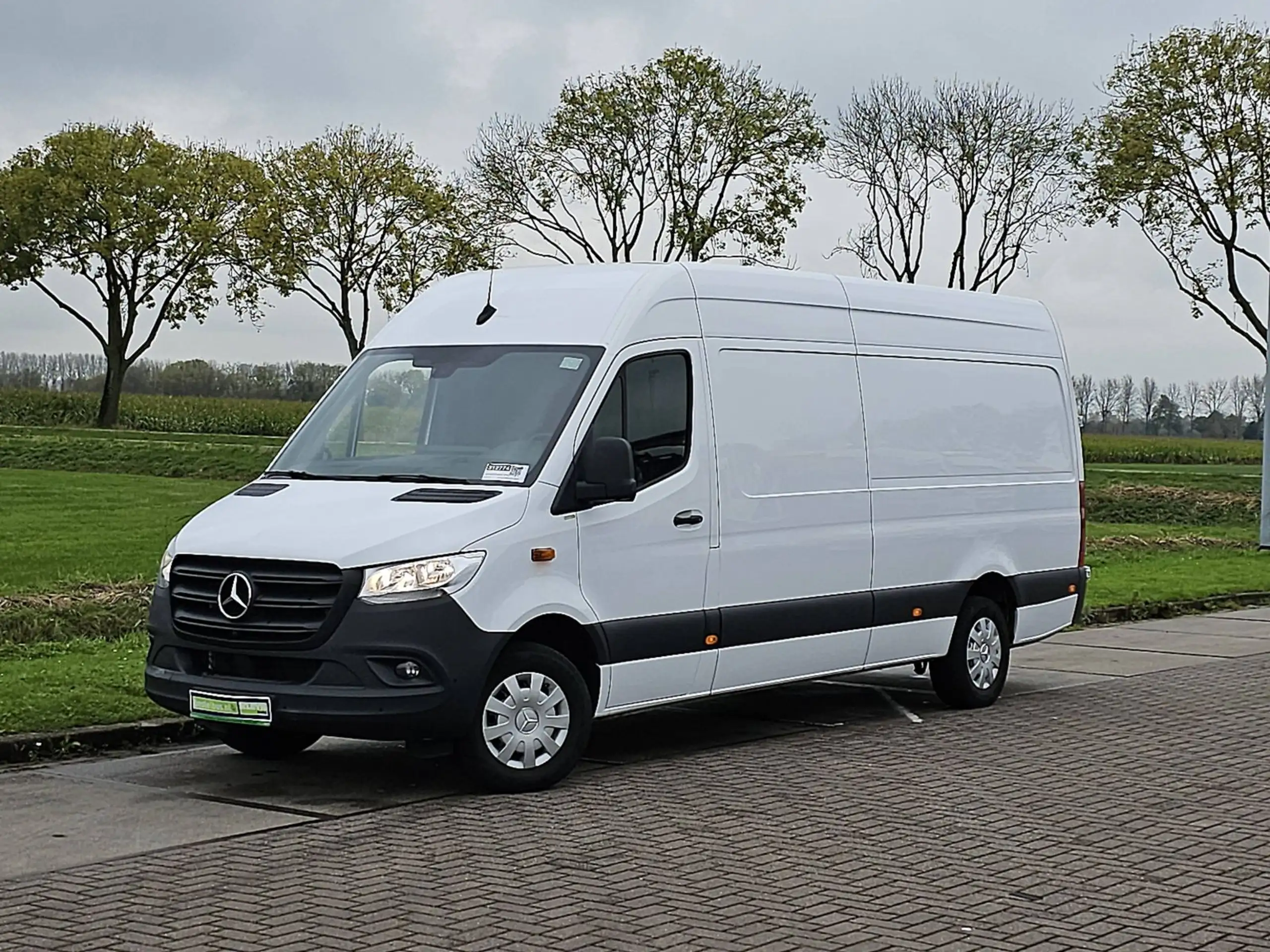 Mercedes-Benz - Sprinter