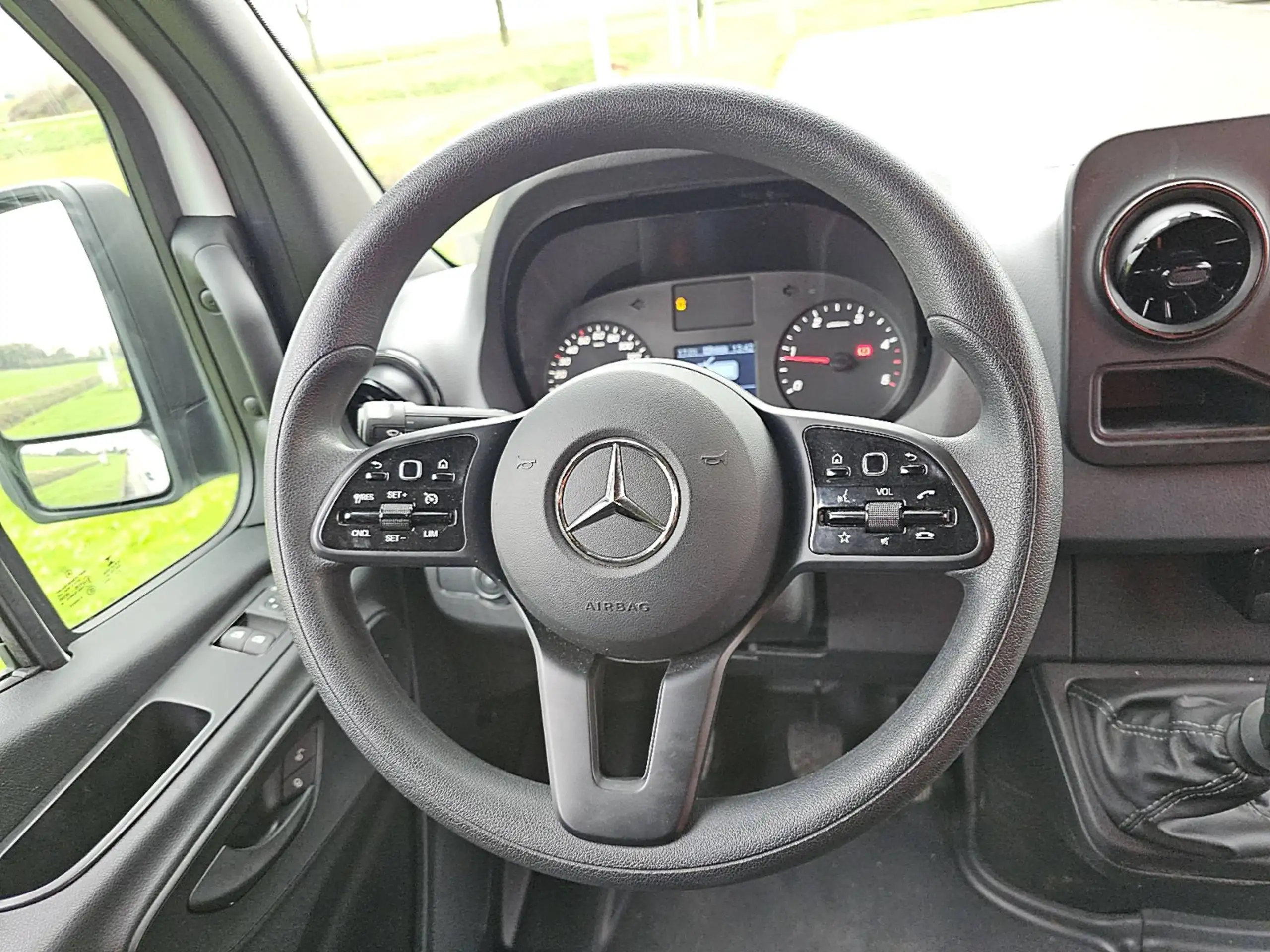 Mercedes-Benz - Sprinter