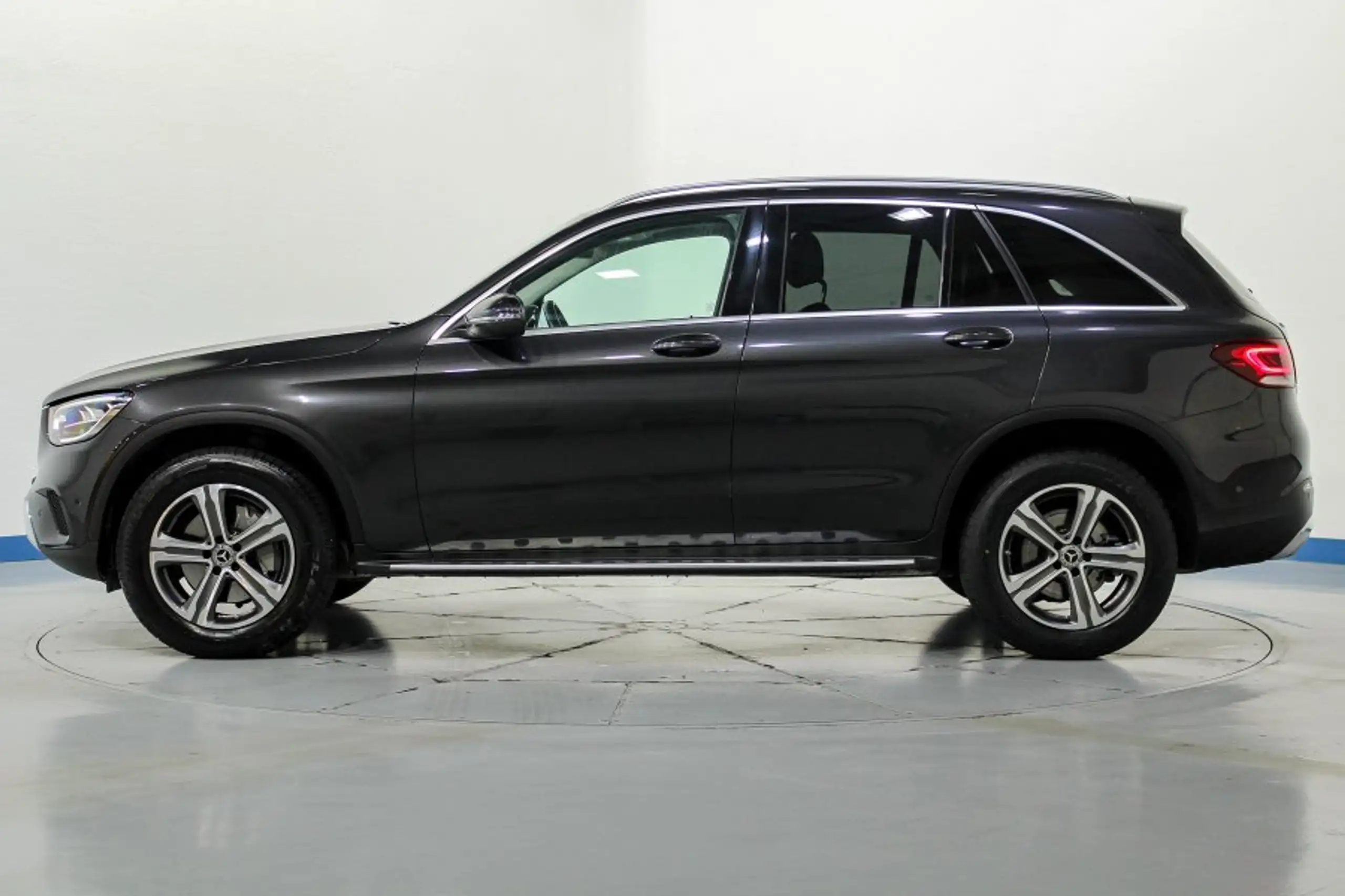 Mercedes-Benz - GLC 200