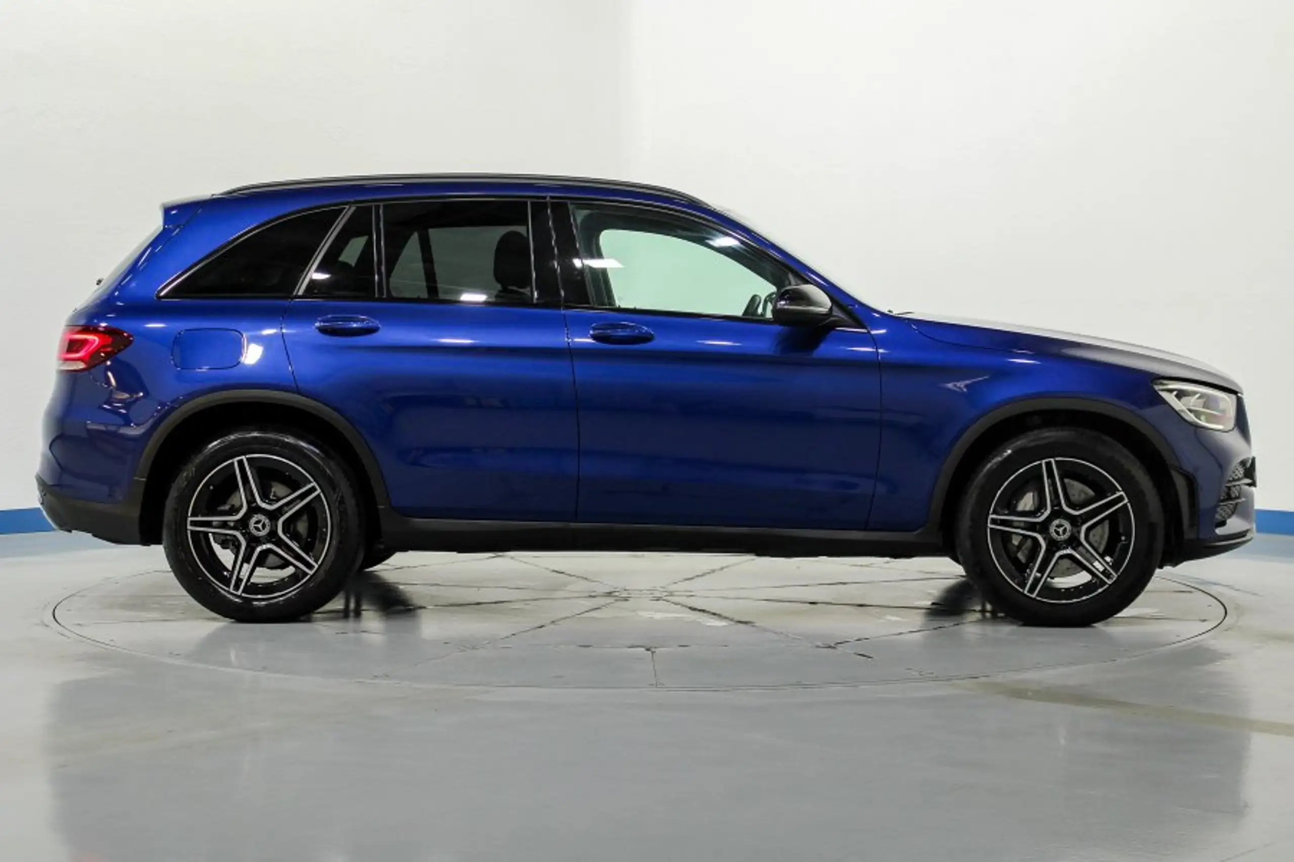 Mercedes-Benz - GLC 200