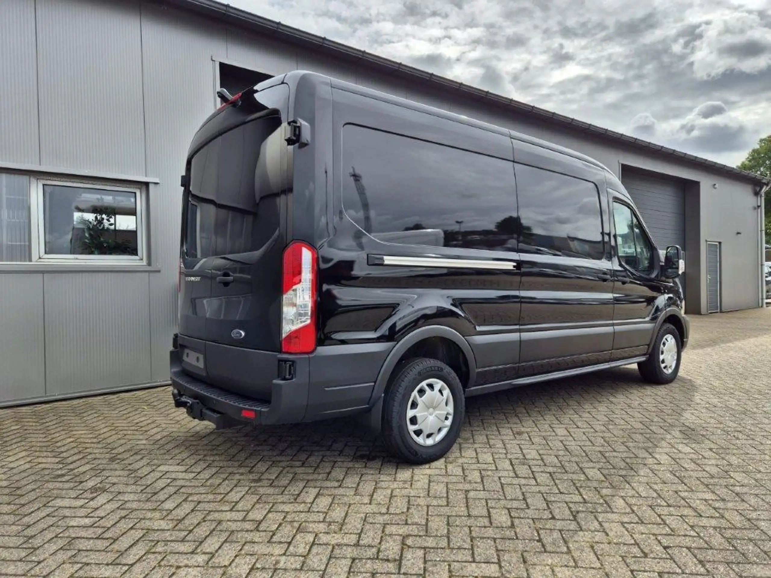 Ford Transit 2023