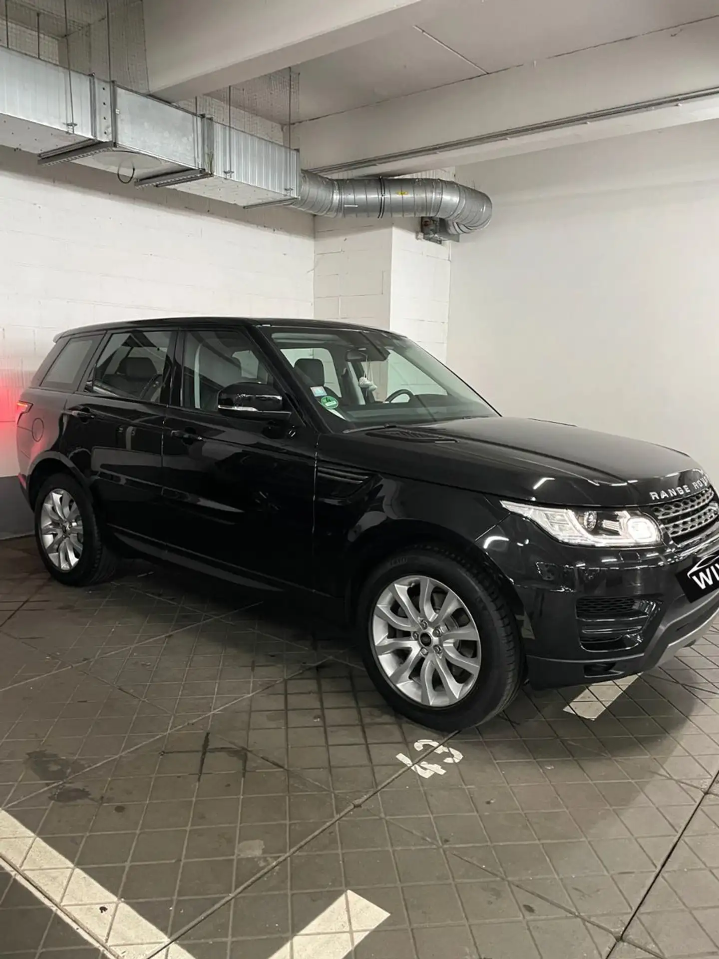 Land Rover - Range Rover Sport