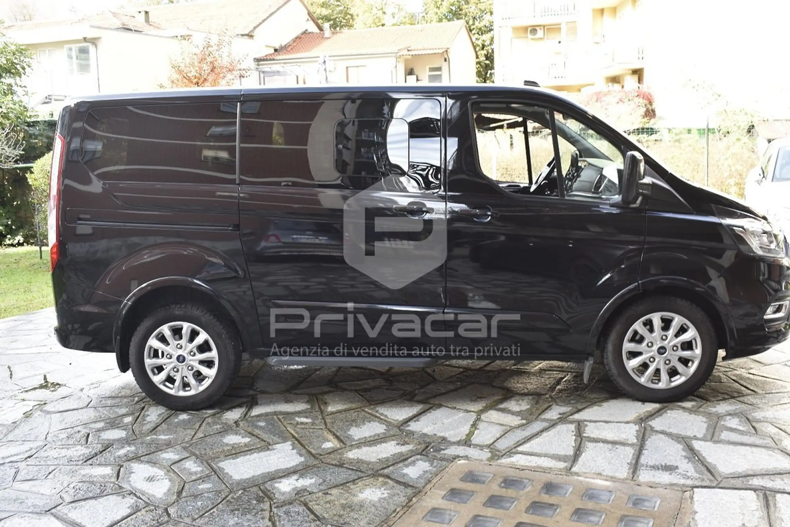 Ford - Tourneo Custom