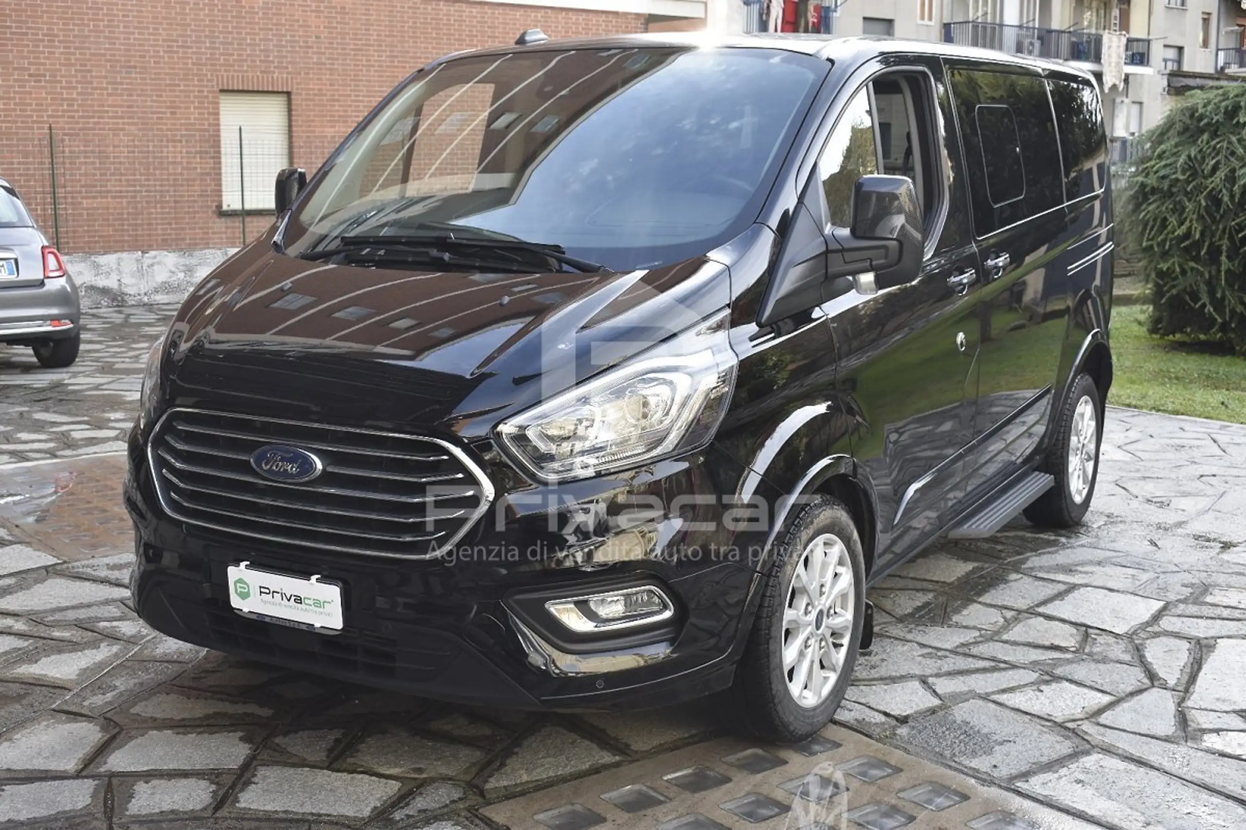 Ford - Tourneo Custom