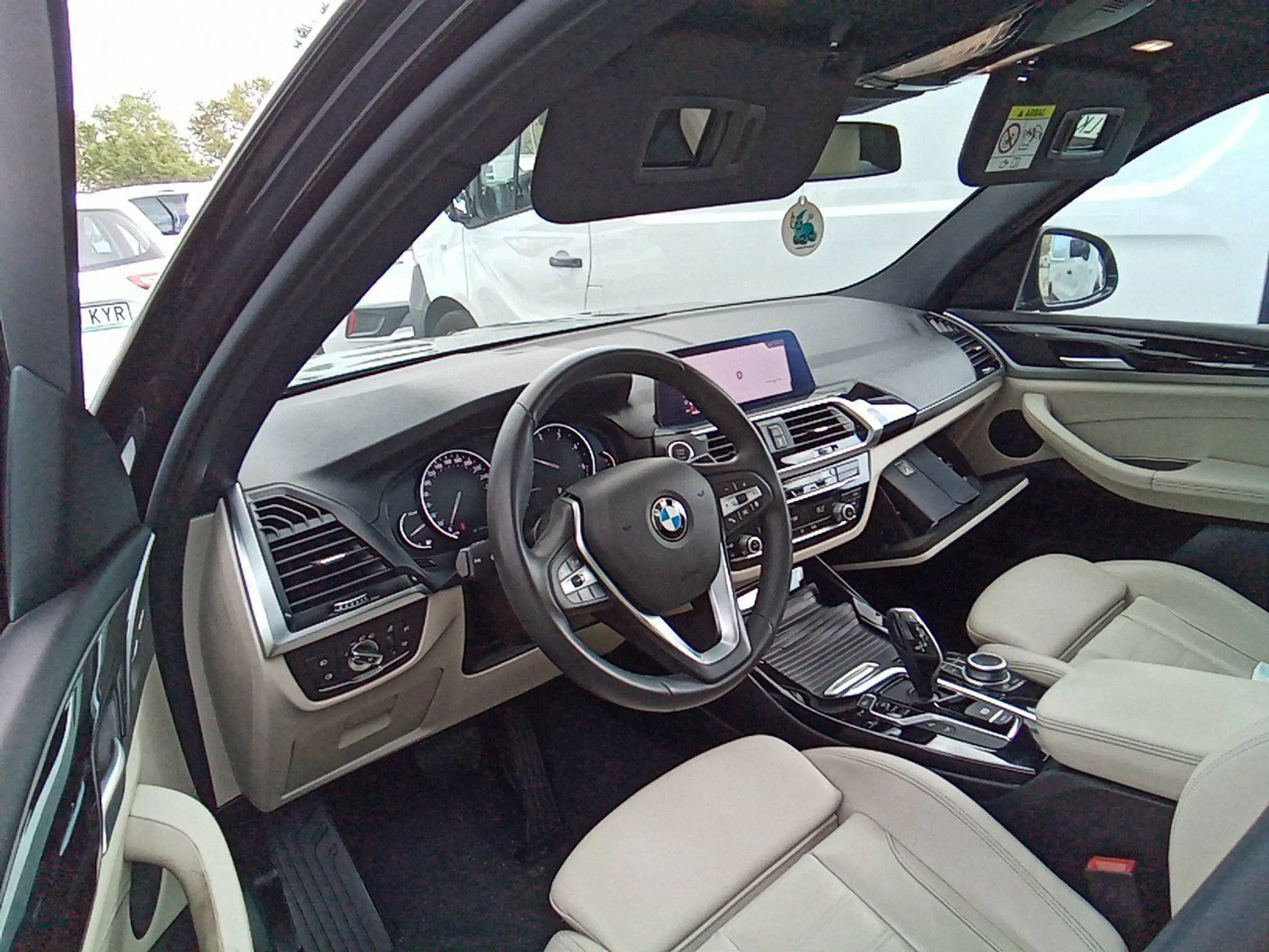 BMW - X3