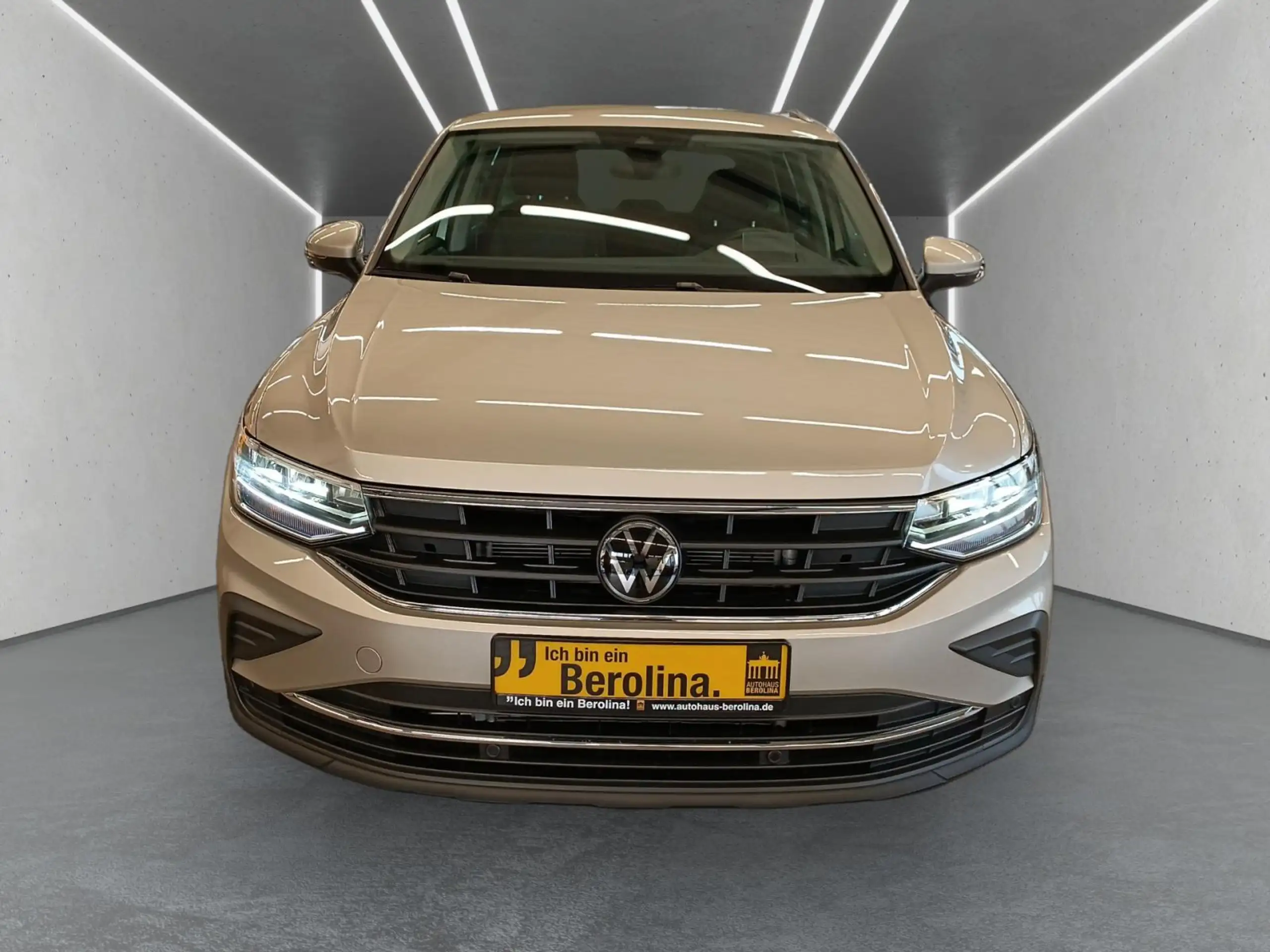 Volkswagen - Tiguan