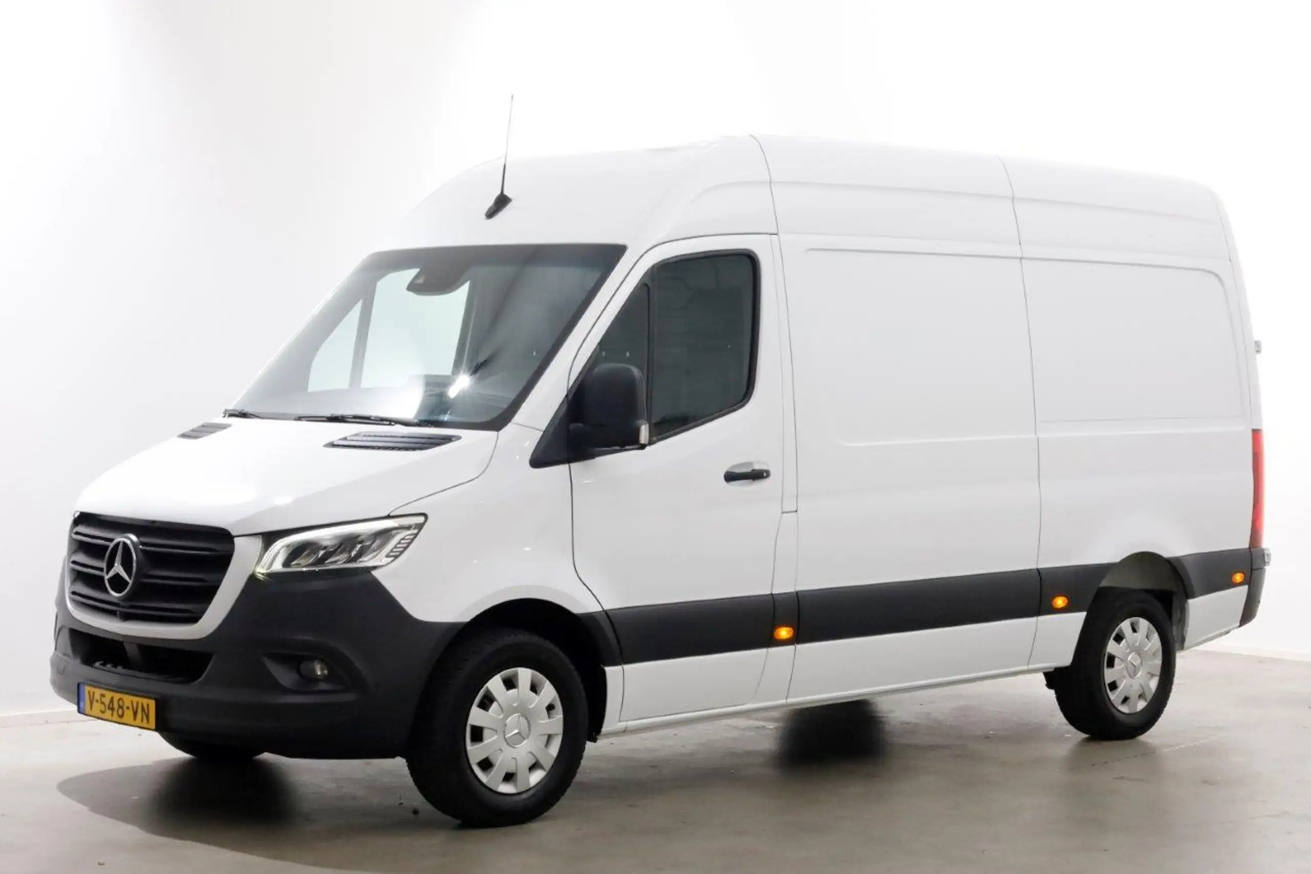 Mercedes-Benz - Sprinter