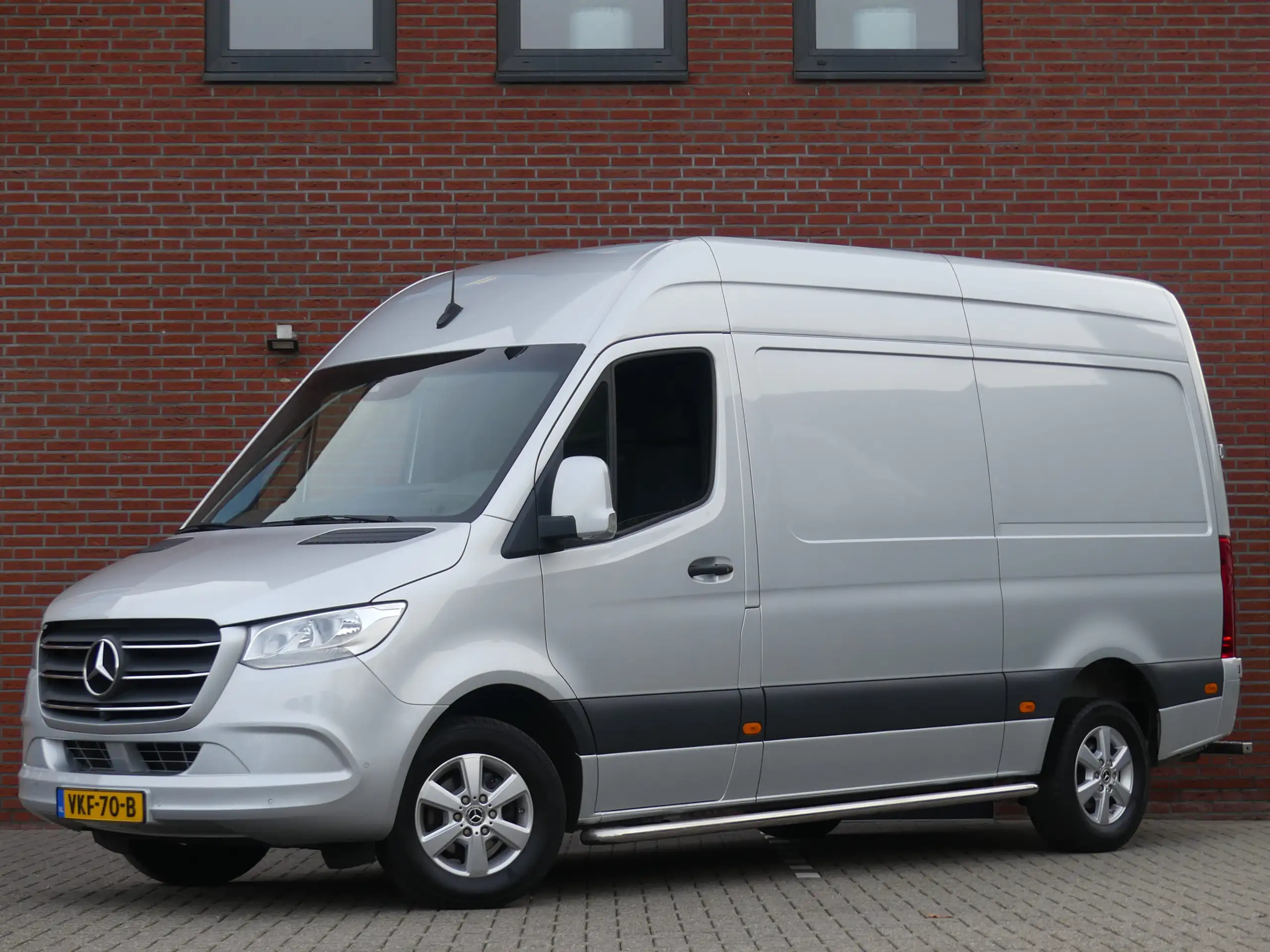 Mercedes-Benz - Sprinter