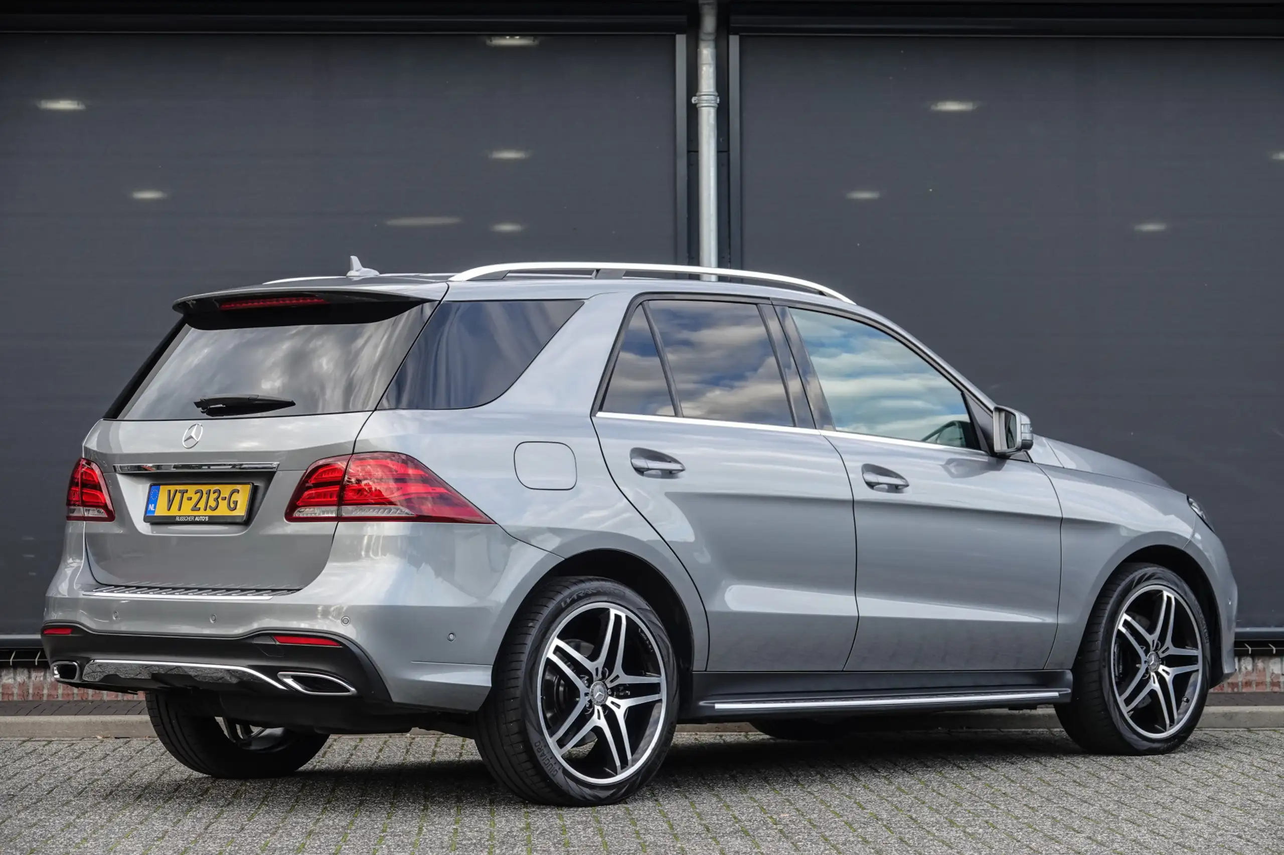 Mercedes-Benz - GLE 350