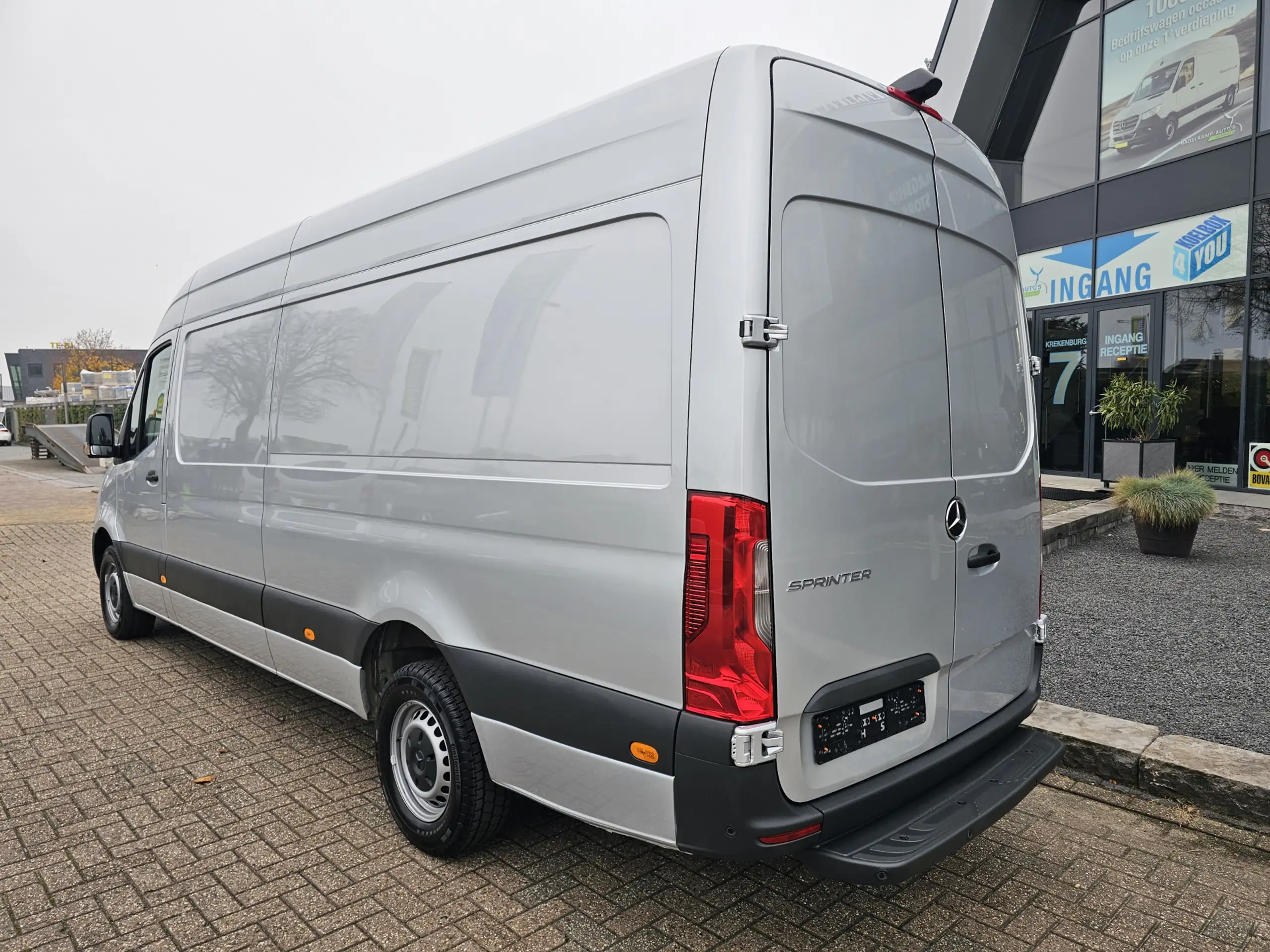 Mercedes-Benz - Sprinter