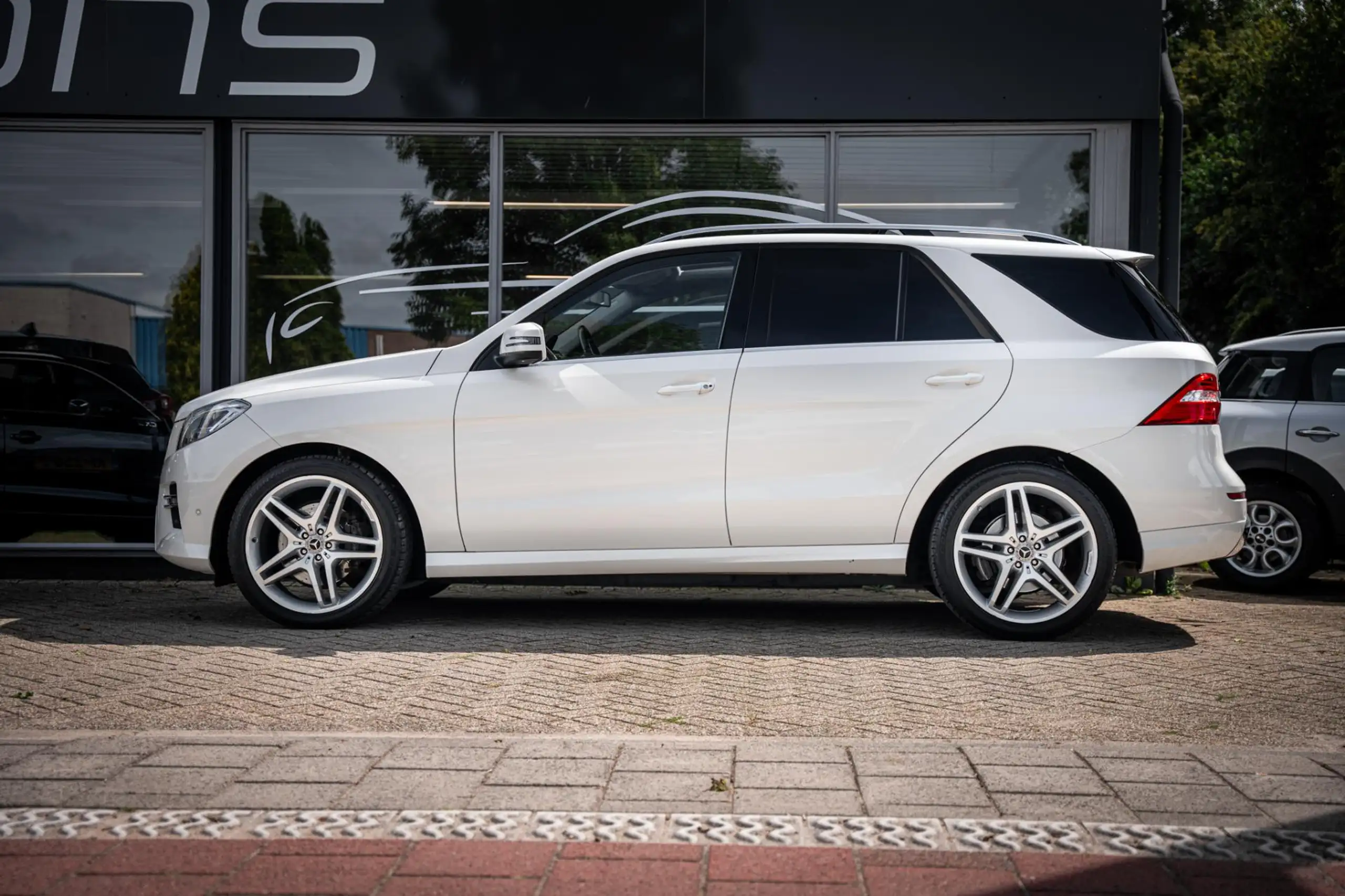 Mercedes-Benz - ML 350