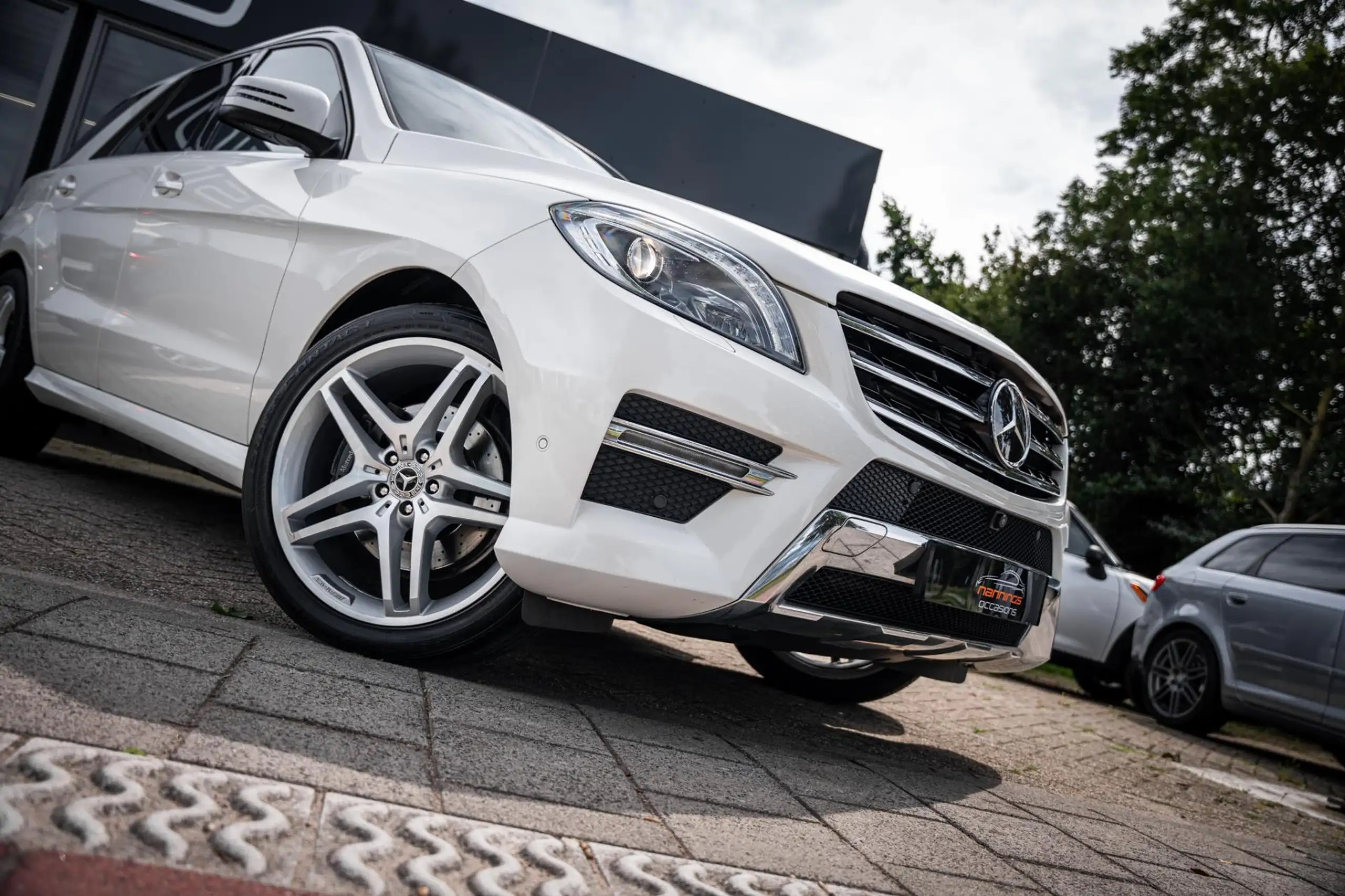 Mercedes-Benz - ML 350