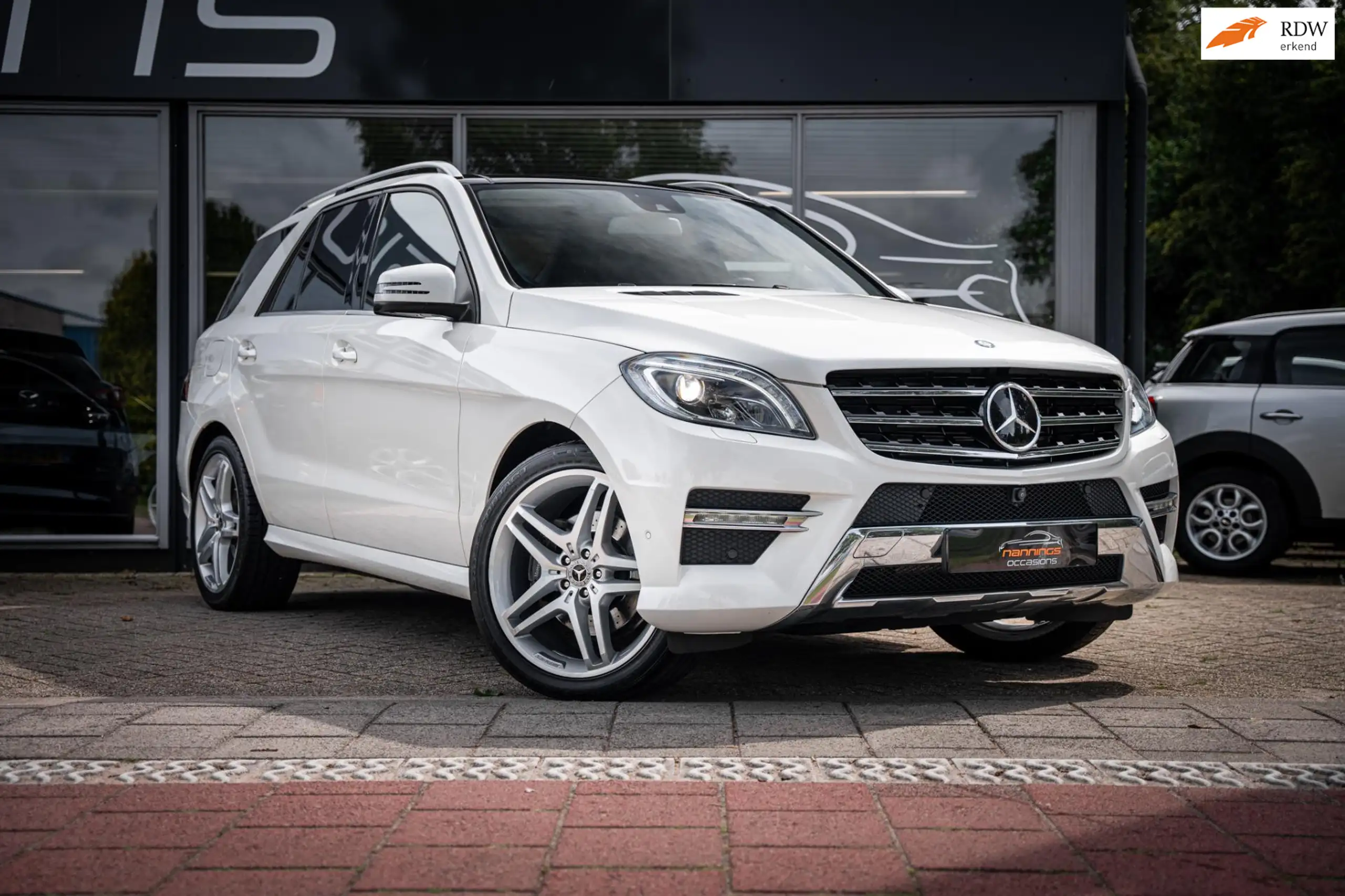 Mercedes-Benz - ML 350