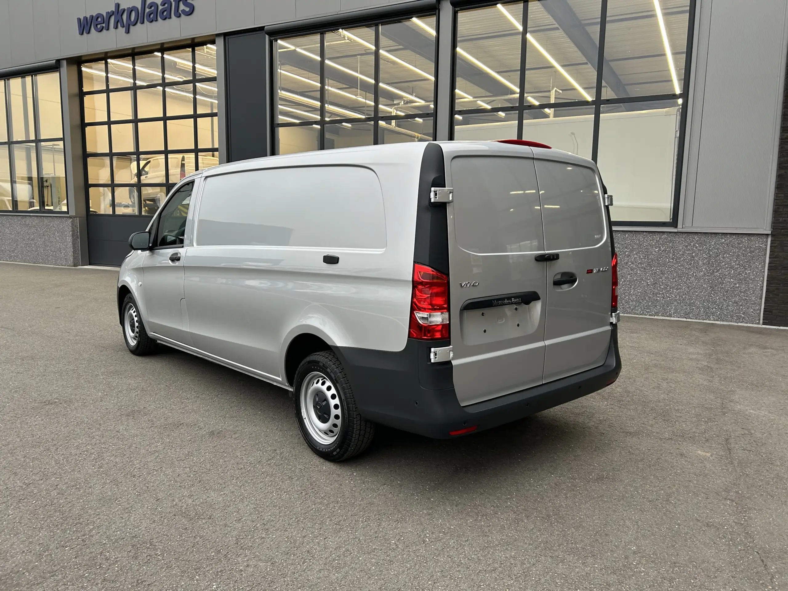 Mercedes-Benz - Vito