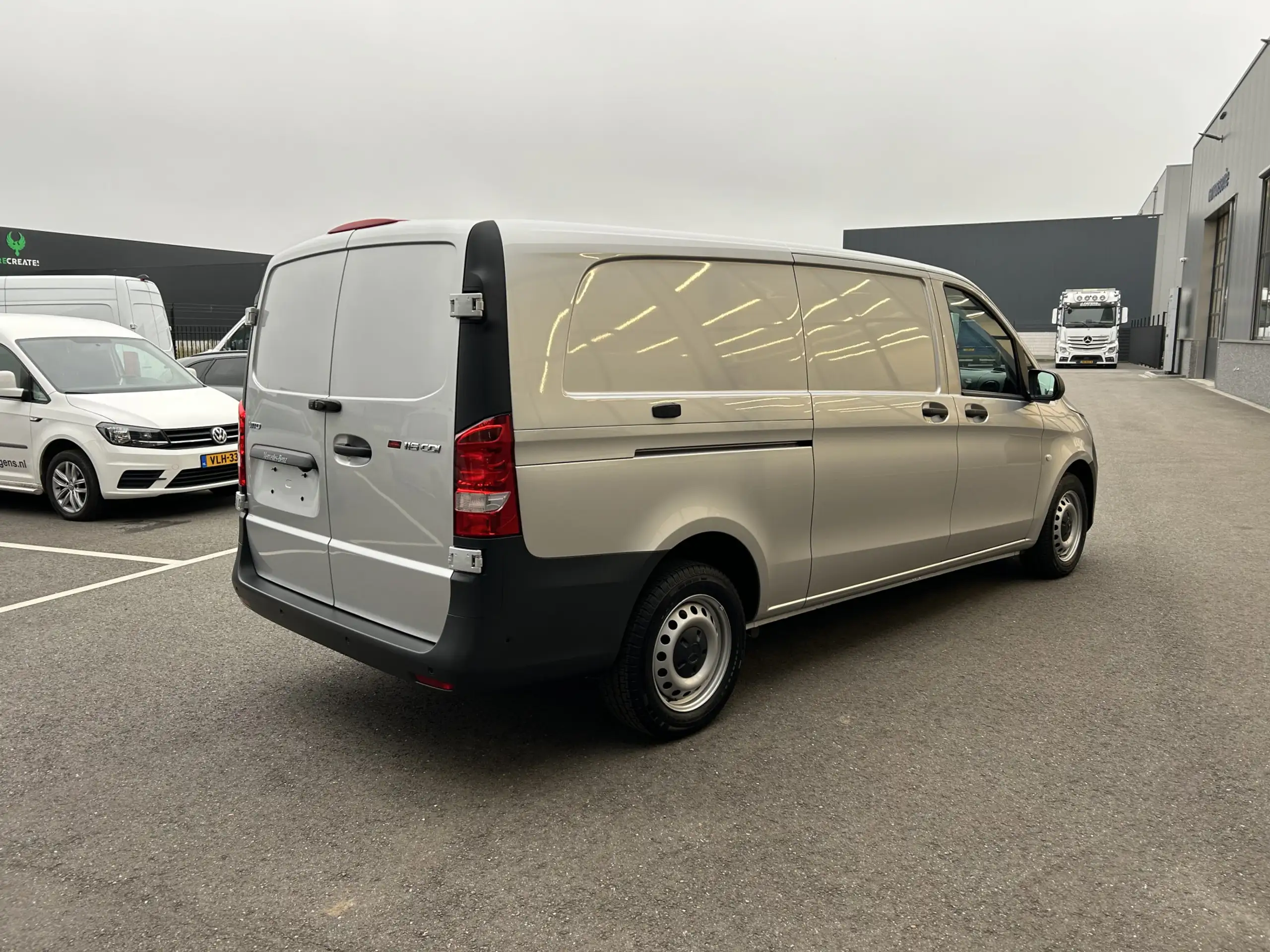 Mercedes-Benz - Vito