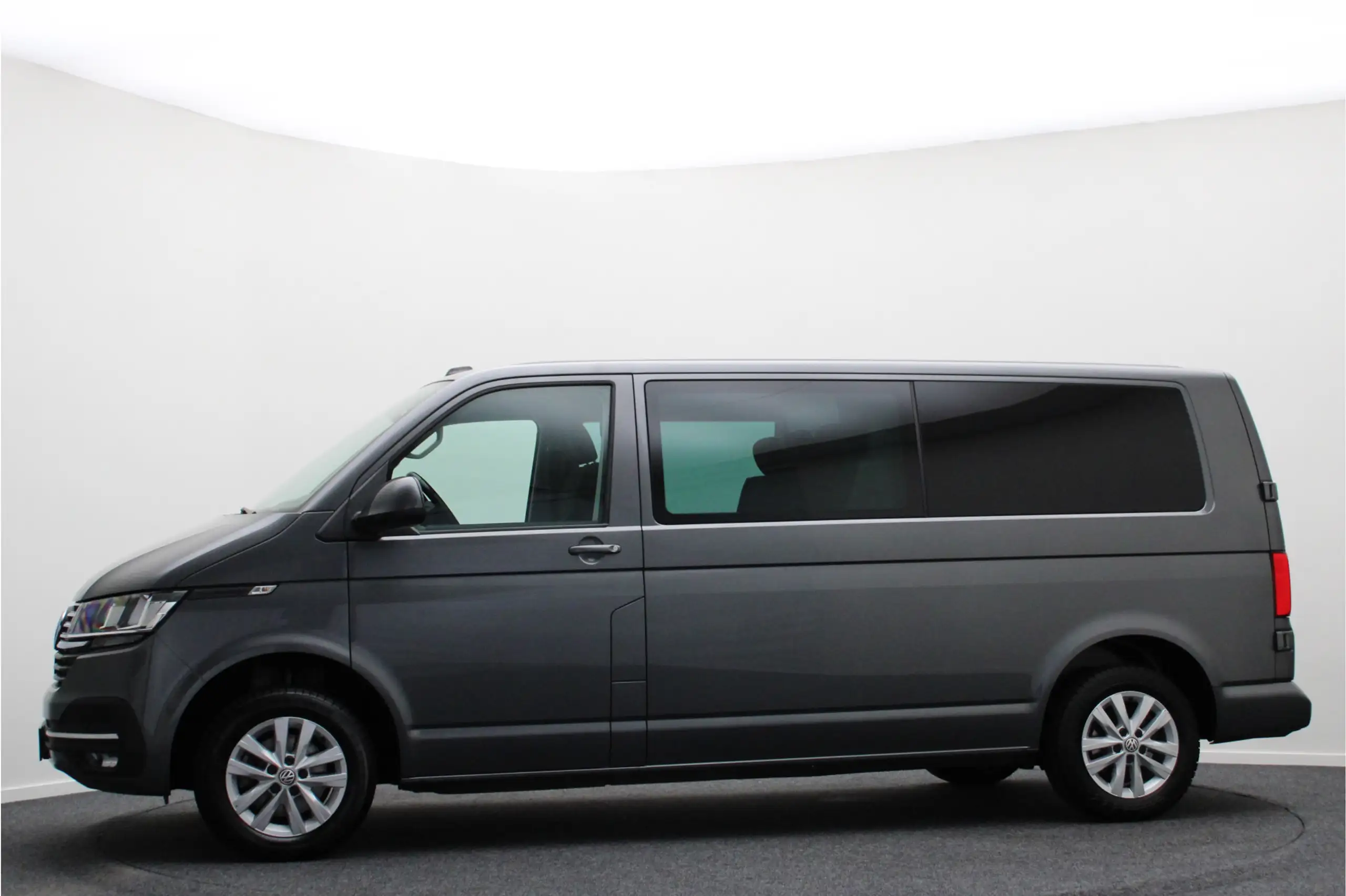 Volkswagen - T6.1 Transporter