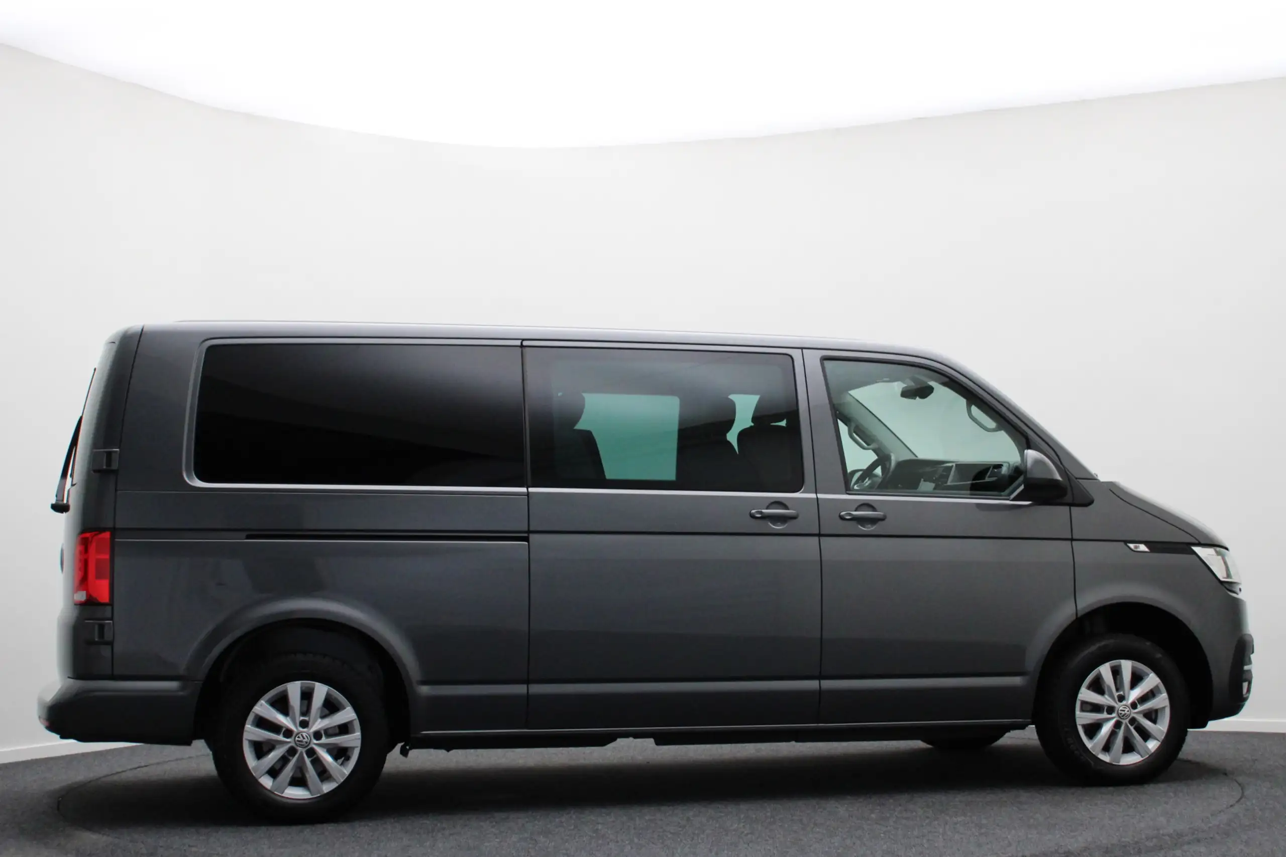 Volkswagen - T6.1 Transporter