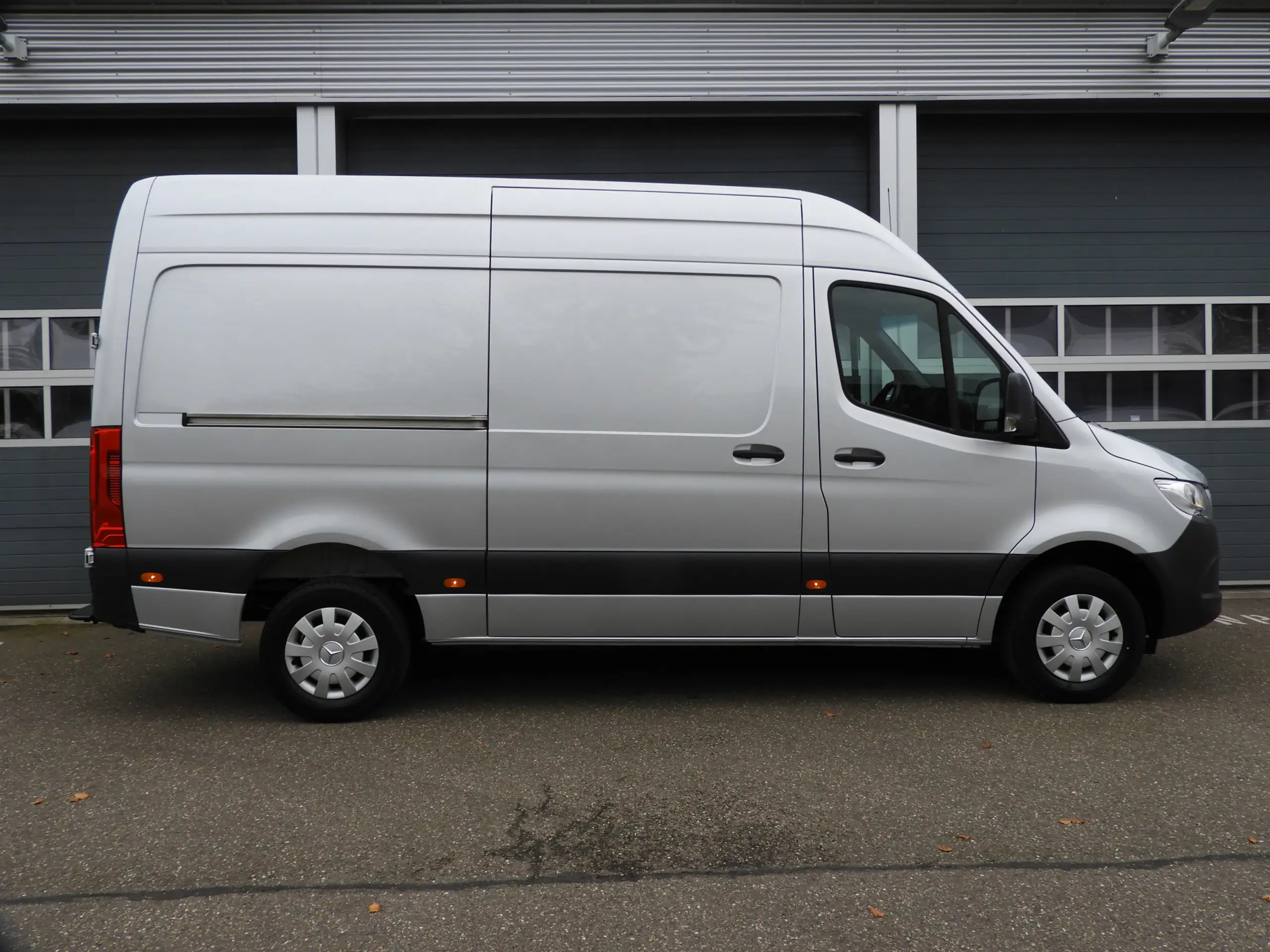 Mercedes-Benz - Sprinter