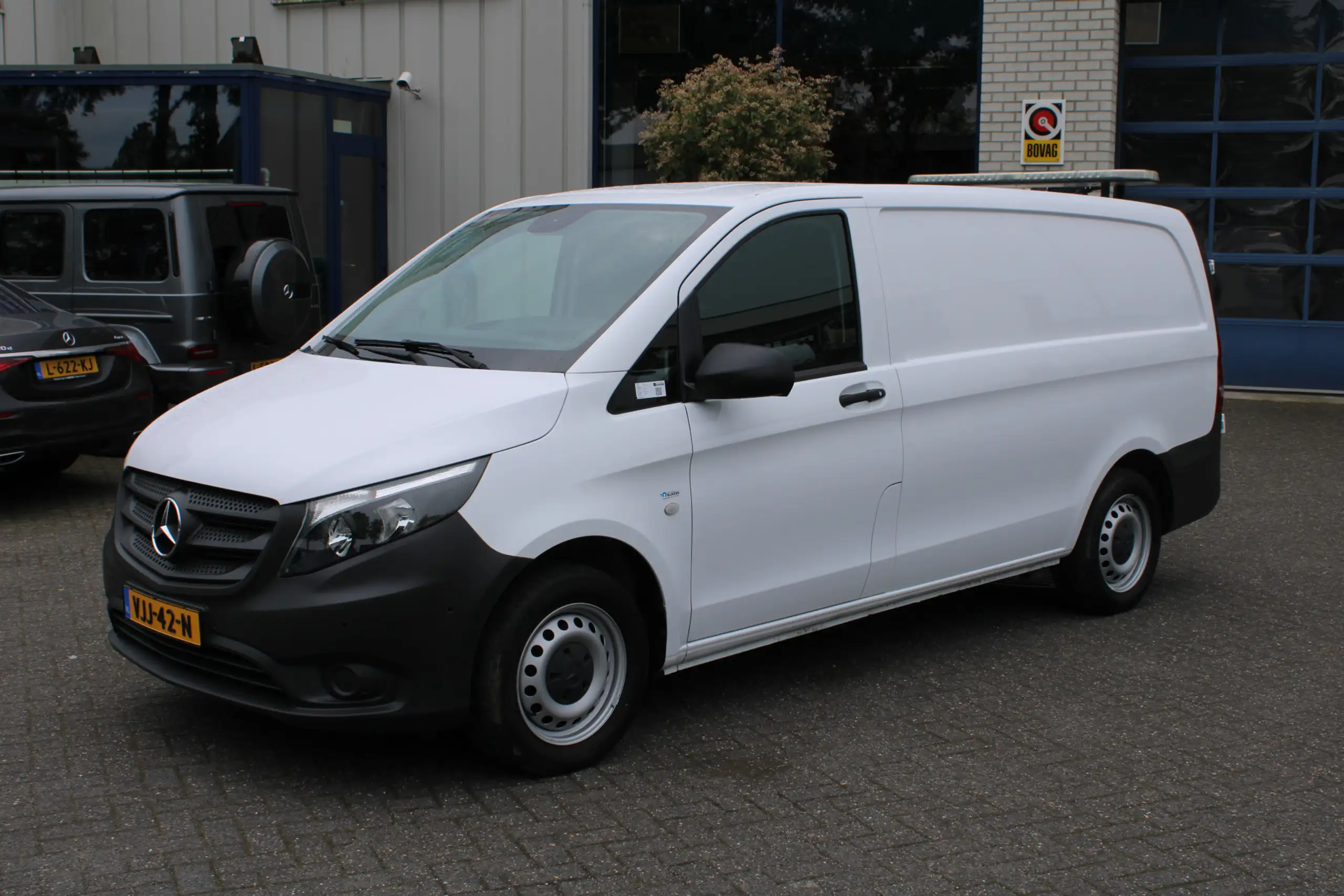 Mercedes-Benz - Vito