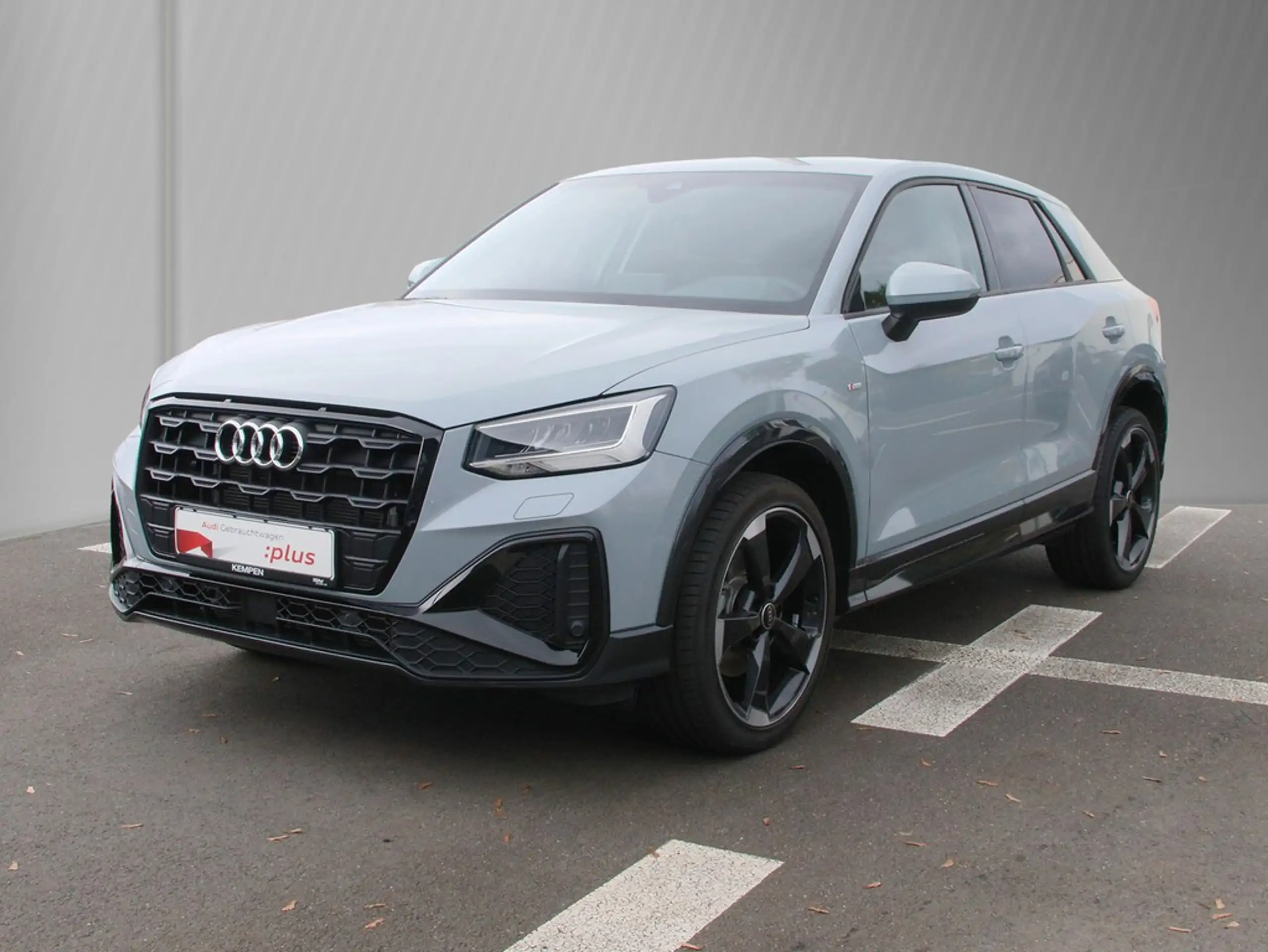 Audi - Q2