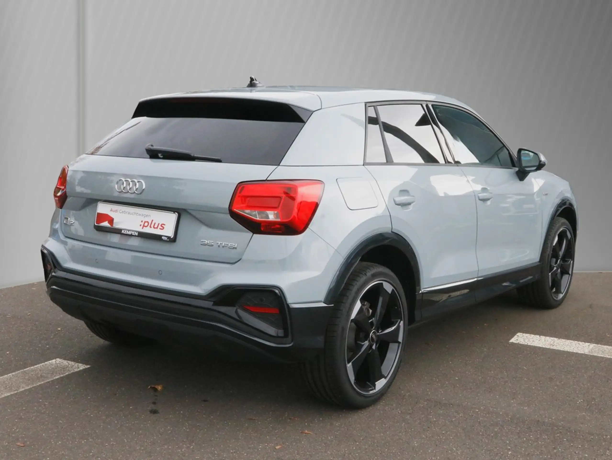 Audi - Q2