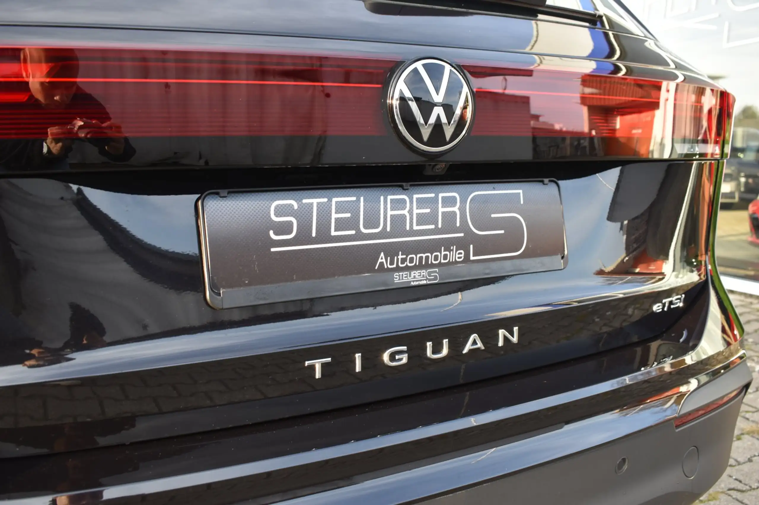 Volkswagen - Tiguan