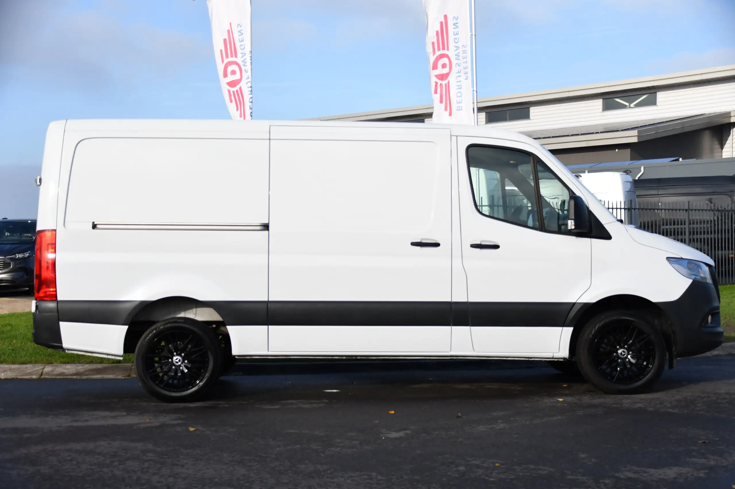 Mercedes-Benz - Sprinter