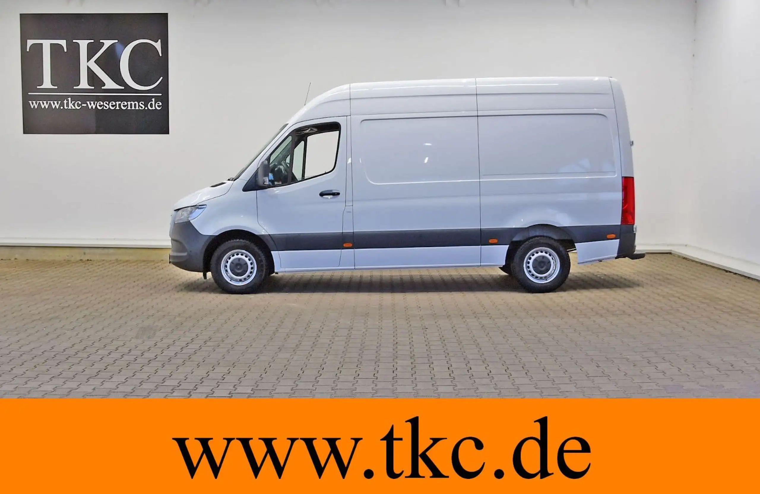 Mercedes-Benz - Sprinter