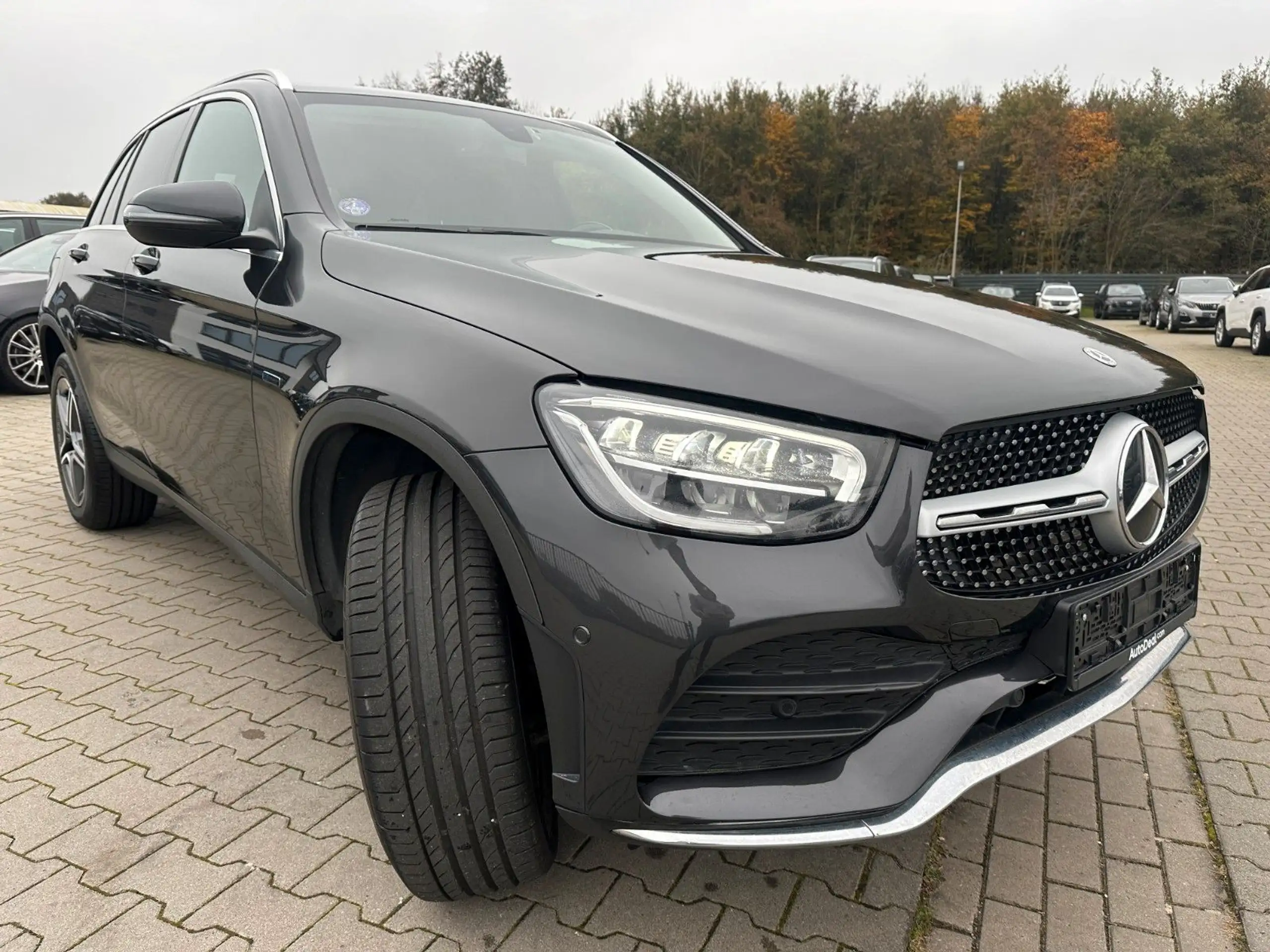 Mercedes-Benz - GLC 300