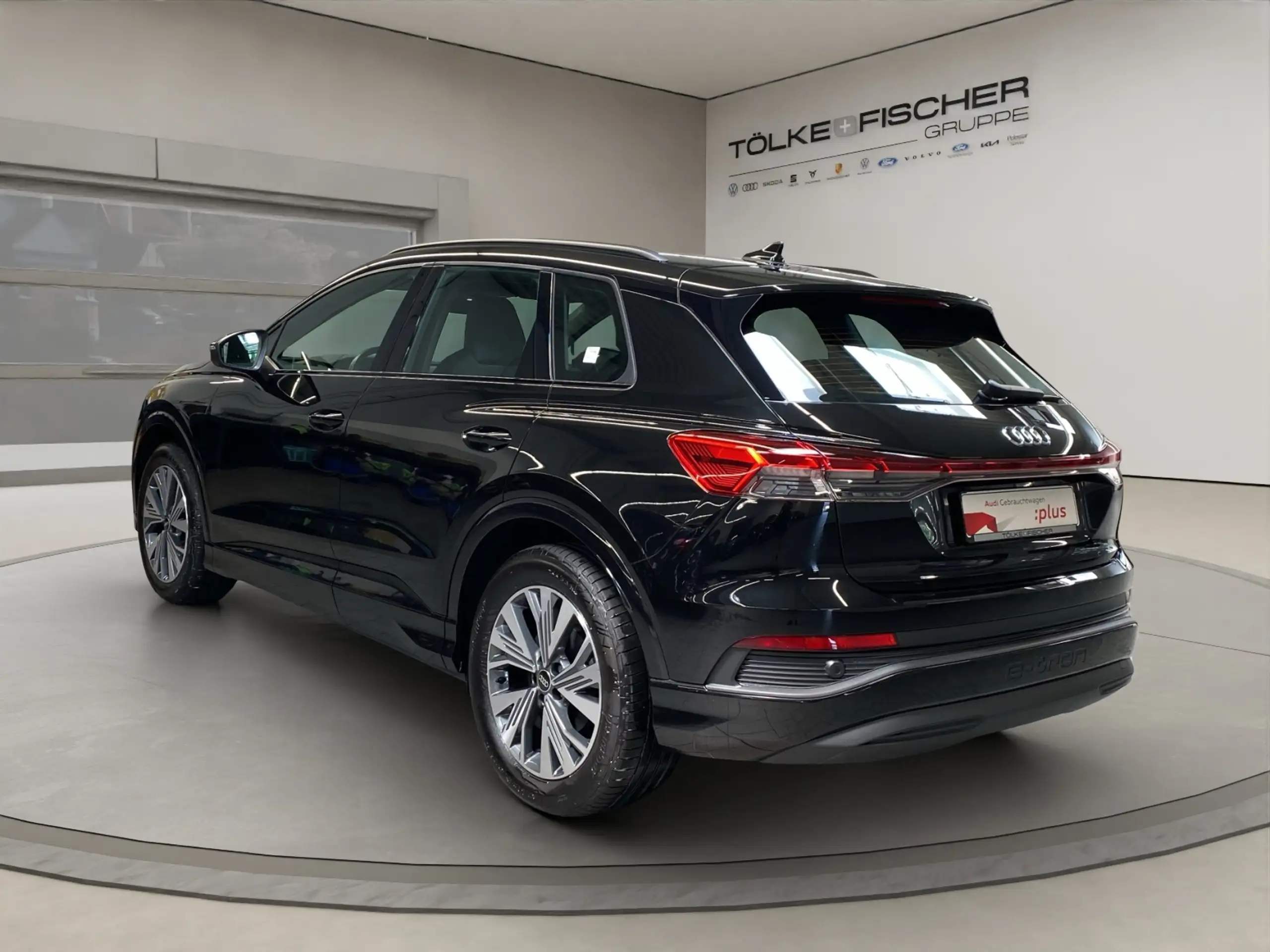 Audi - Q4 e-tron