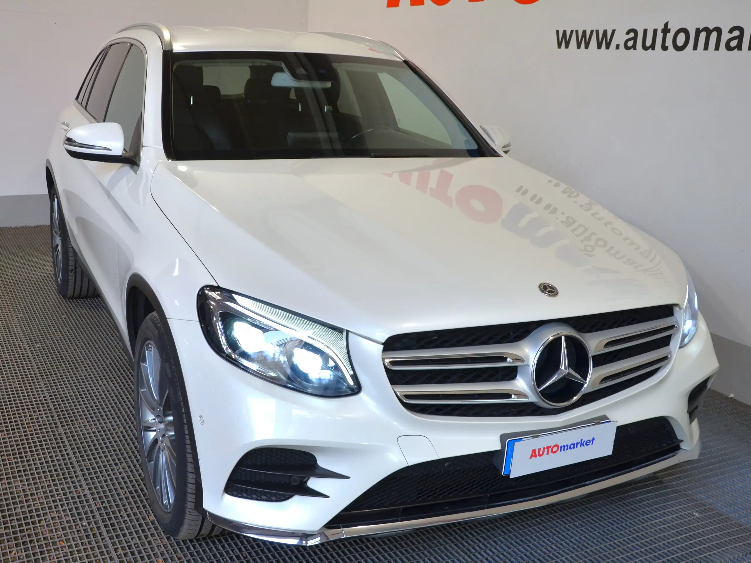 Mercedes-Benz - GLC 350