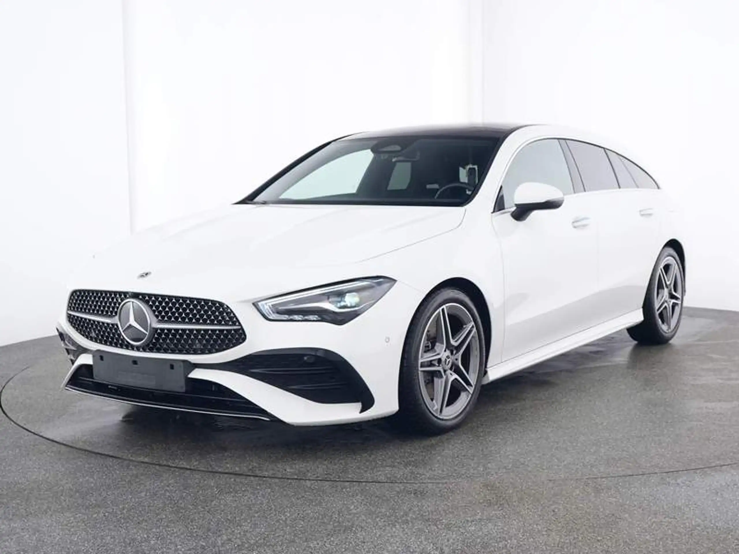 Mercedes-Benz - CLA 200