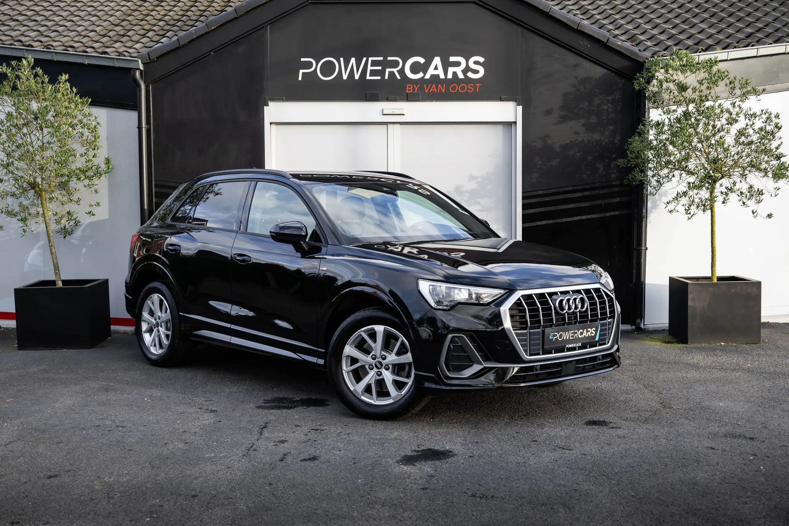 Audi - Q3